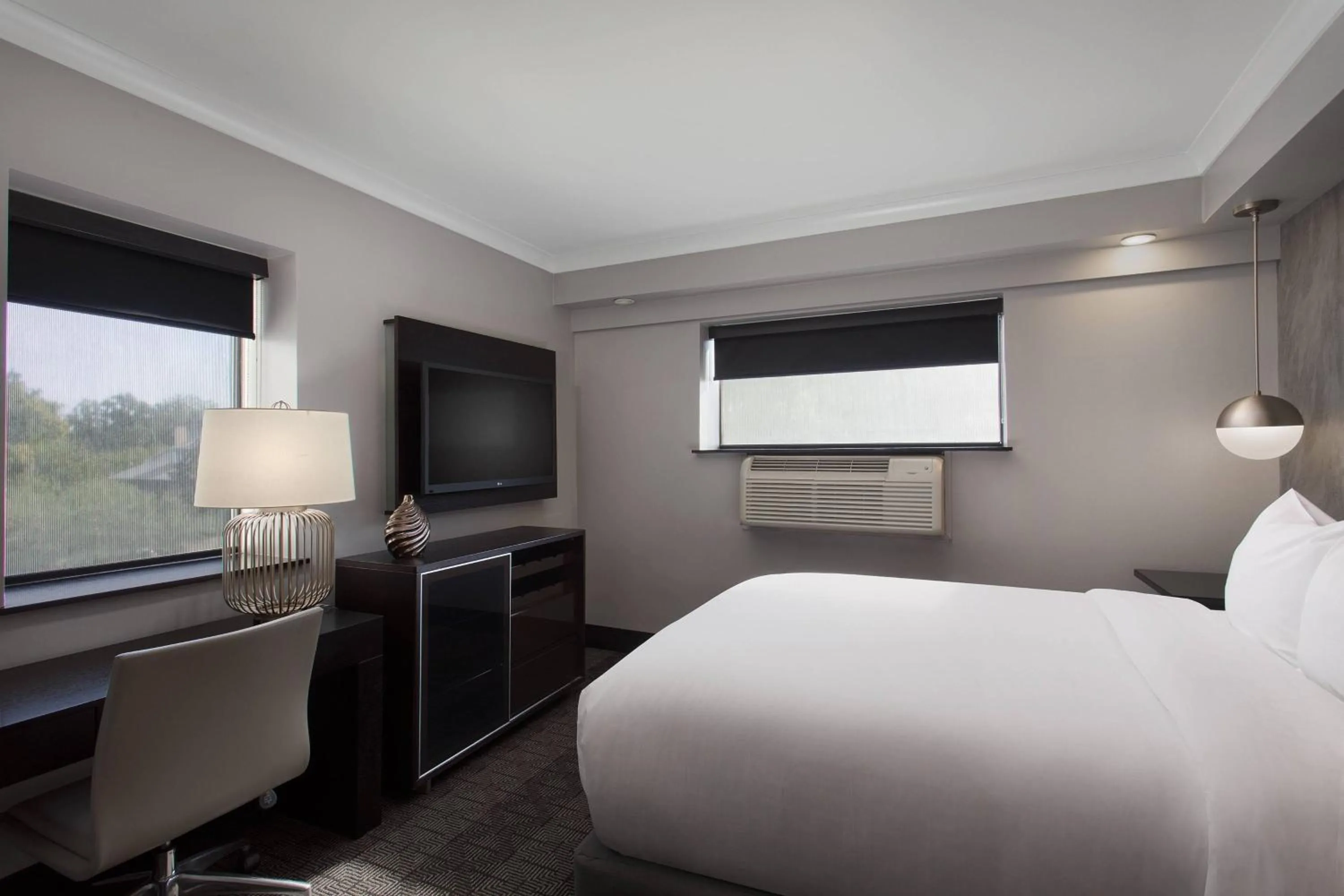 Bedroom, Bed in Hotel Duval, Autograph Collection