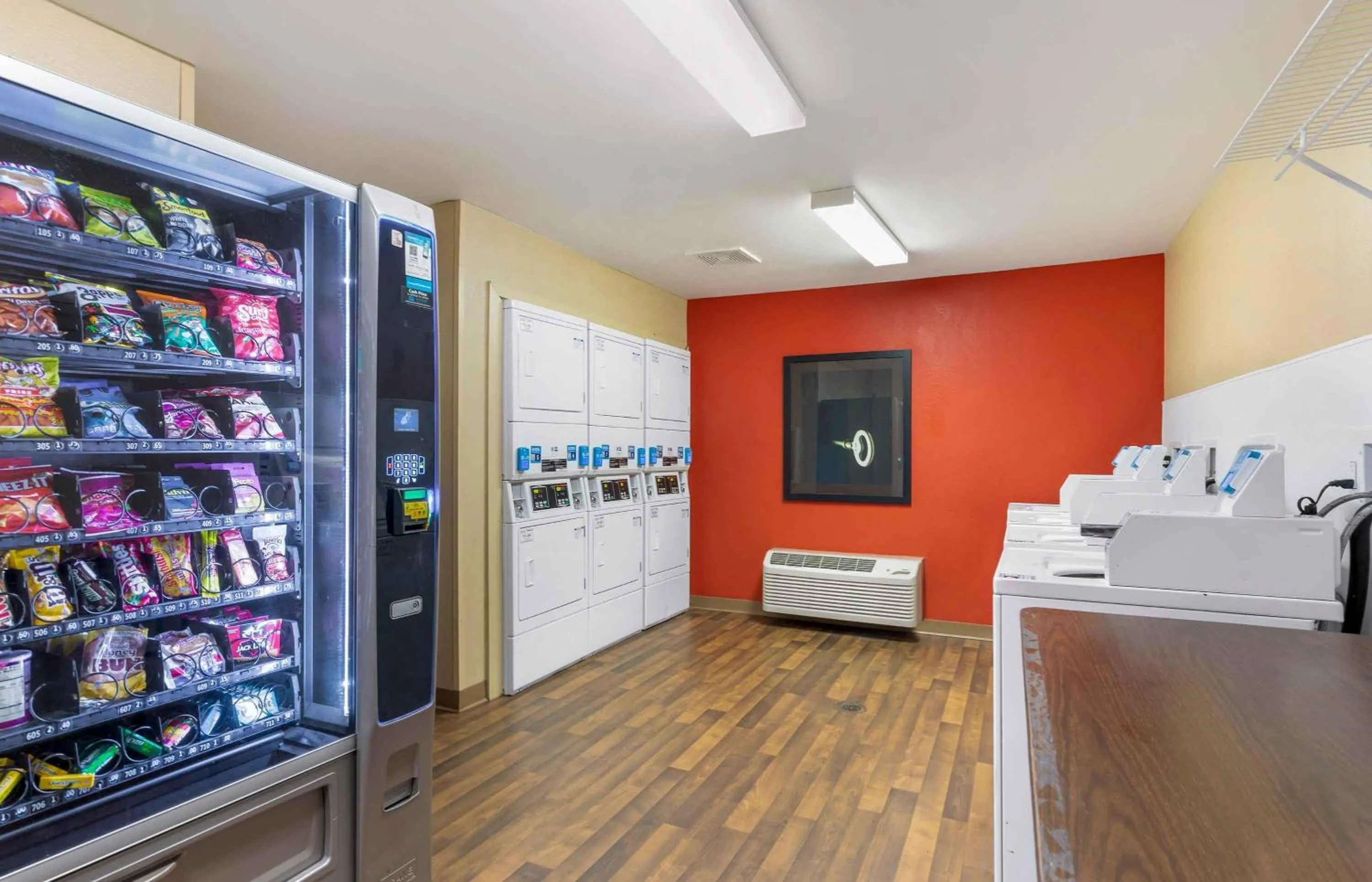 Property building in Extended Stay America Suites - Austin - Southwest