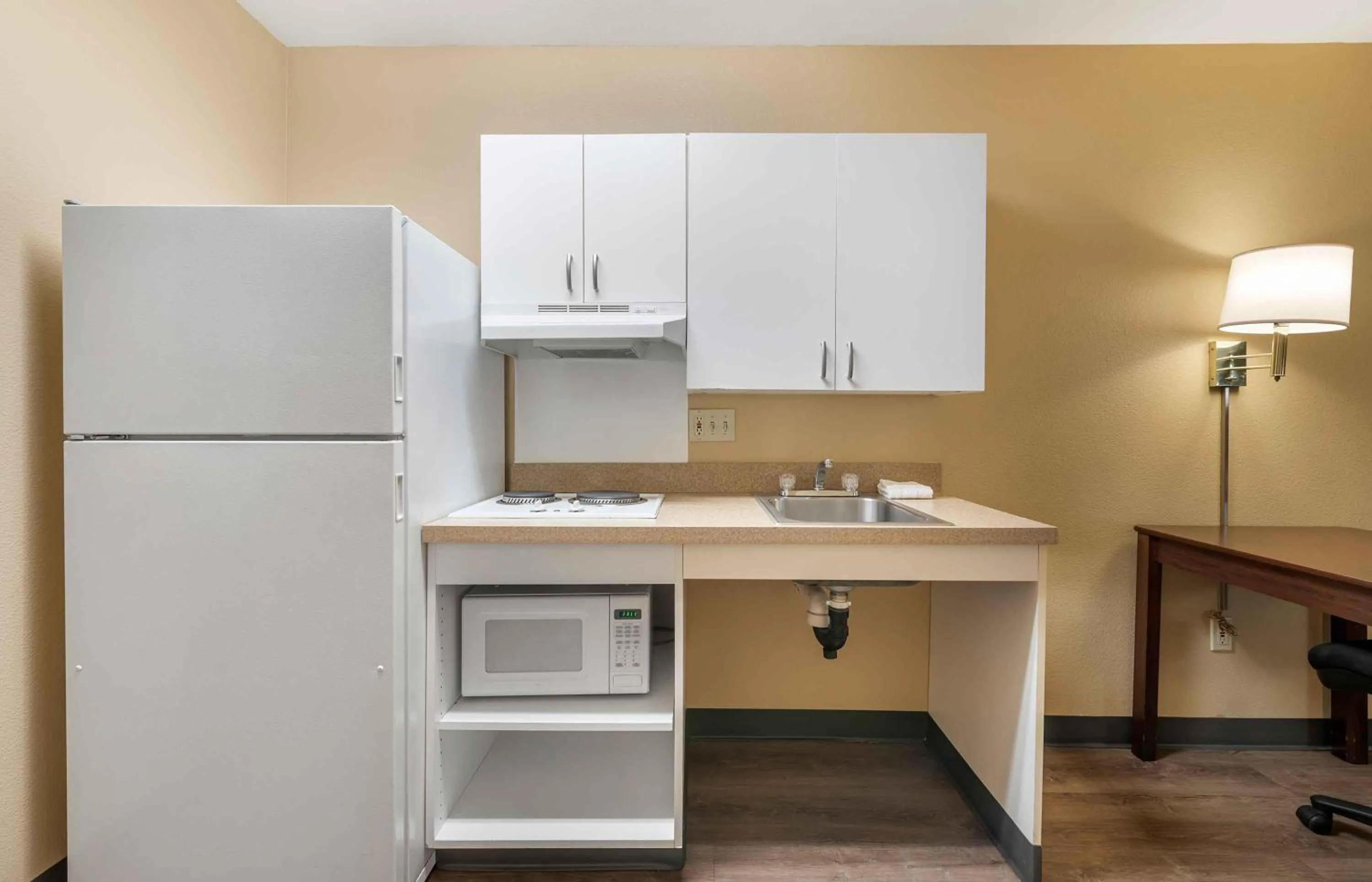 Kitchen or kitchenette in Extended Stay America Suites - Austin - Southwest
