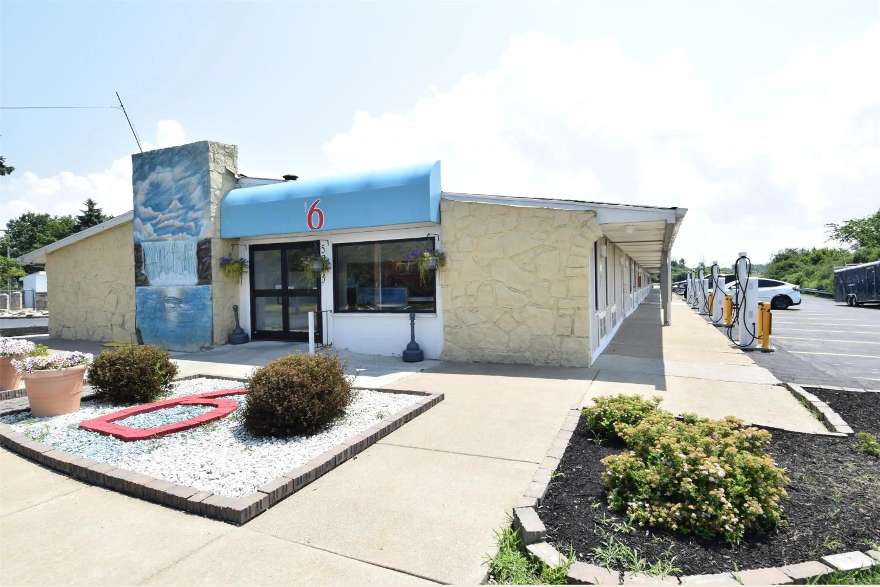 Property building in Motel 6-Hamburg, NY