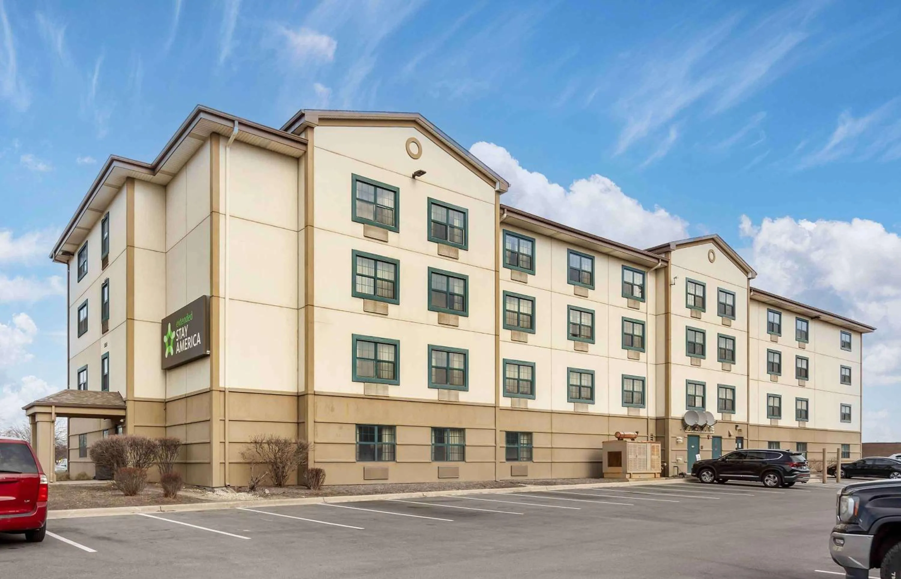 Property building in Extended Stay America Suites - Chicago - Elmhurst - O'Hare