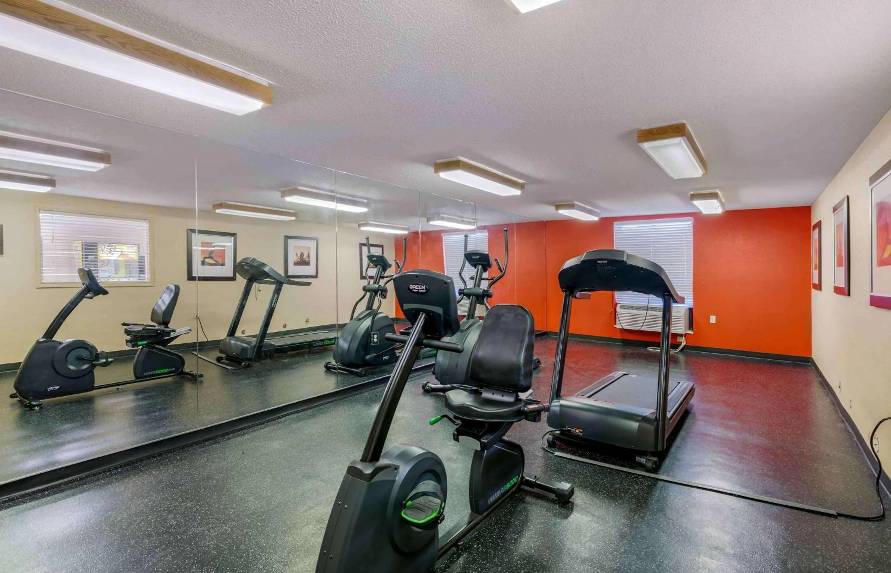 Fitness centre/facilities in Extended Stay America Select Suites - Dallas - Las Colinas - Meadow Creek Dr