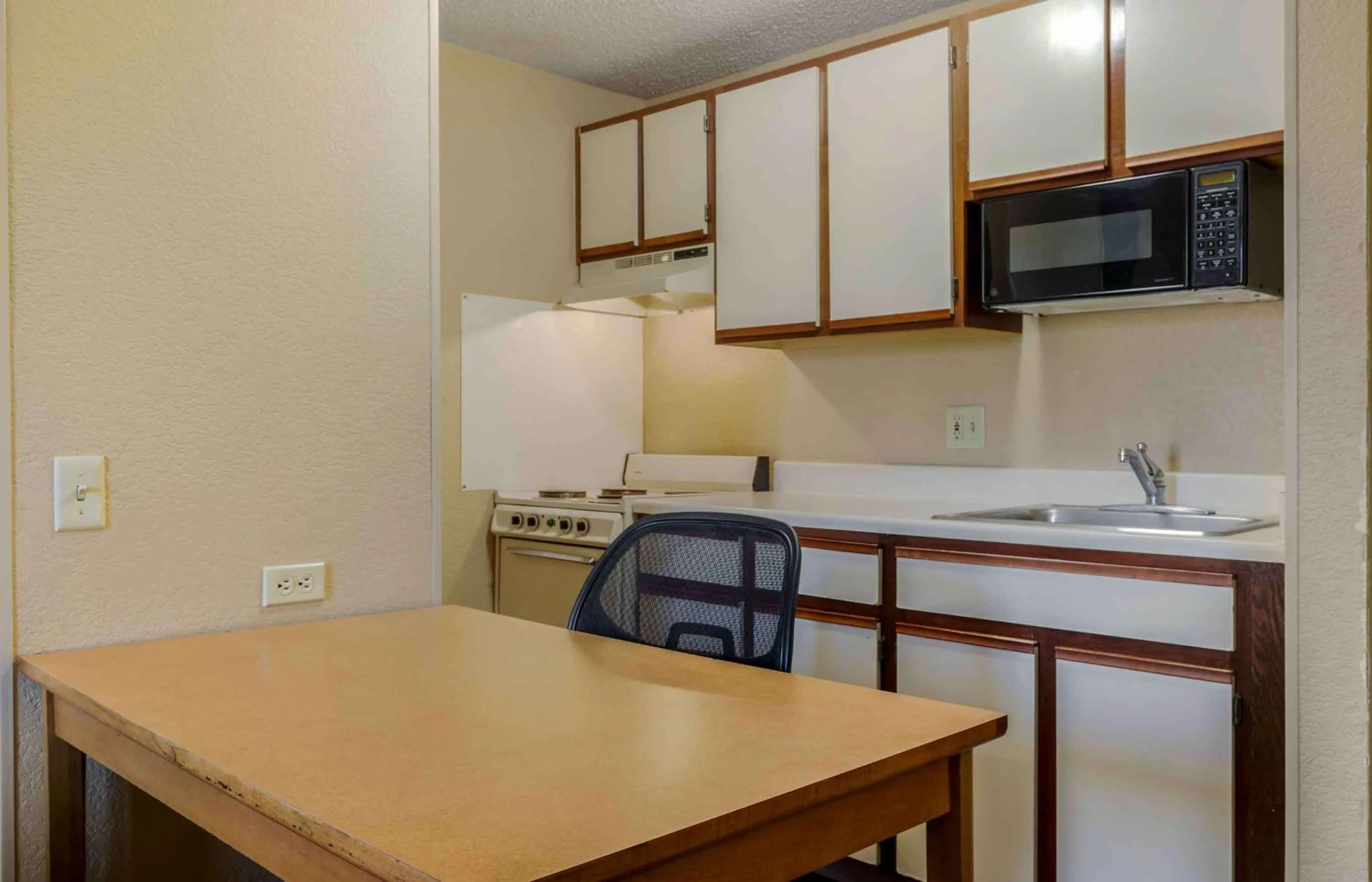 Bedroom in Extended Stay America Select Suites - Dallas - Las Colinas - Meadow Creek Dr