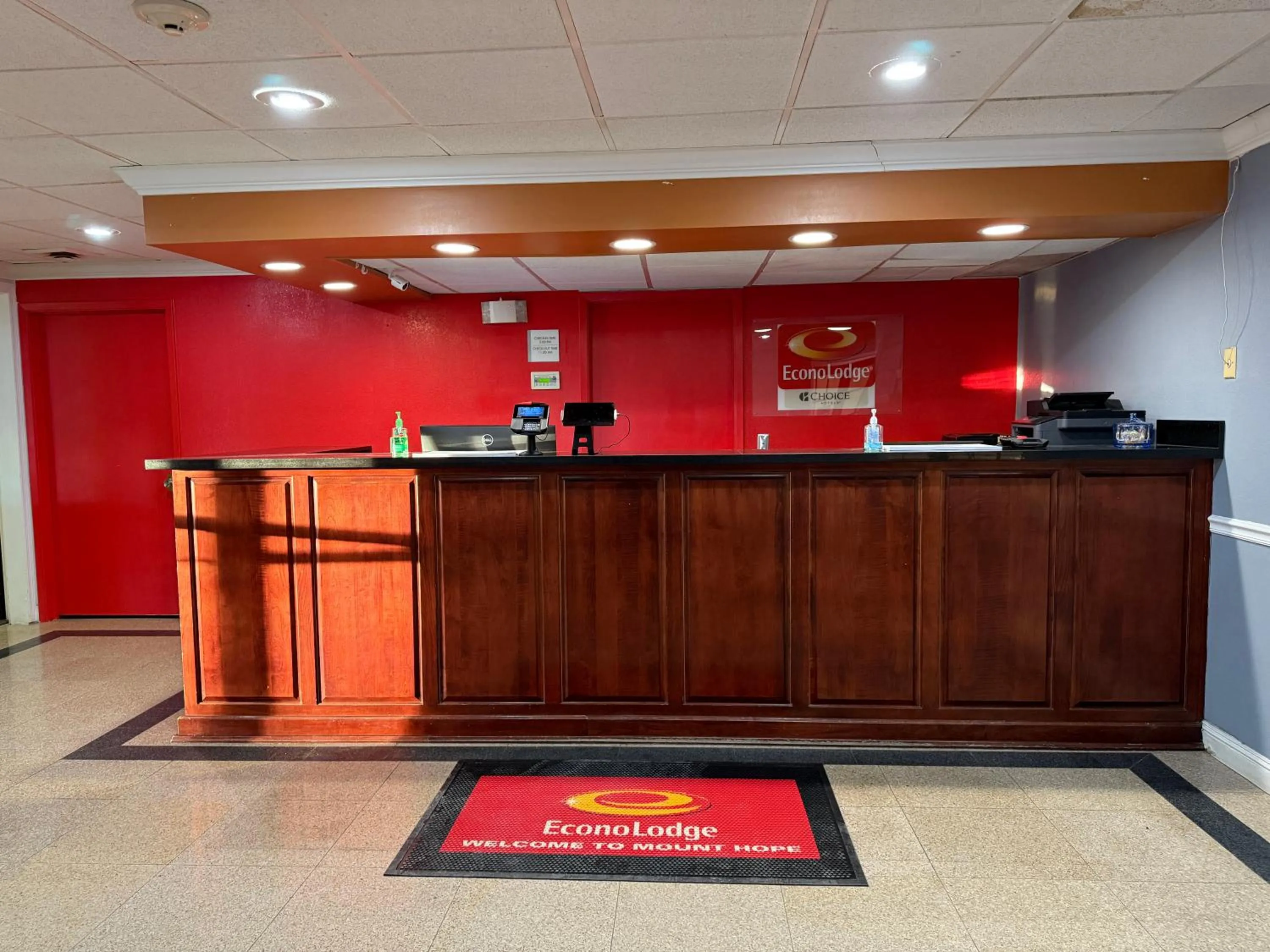 Lobby or reception in Econo Lodge Mt Hope - Beckley North
