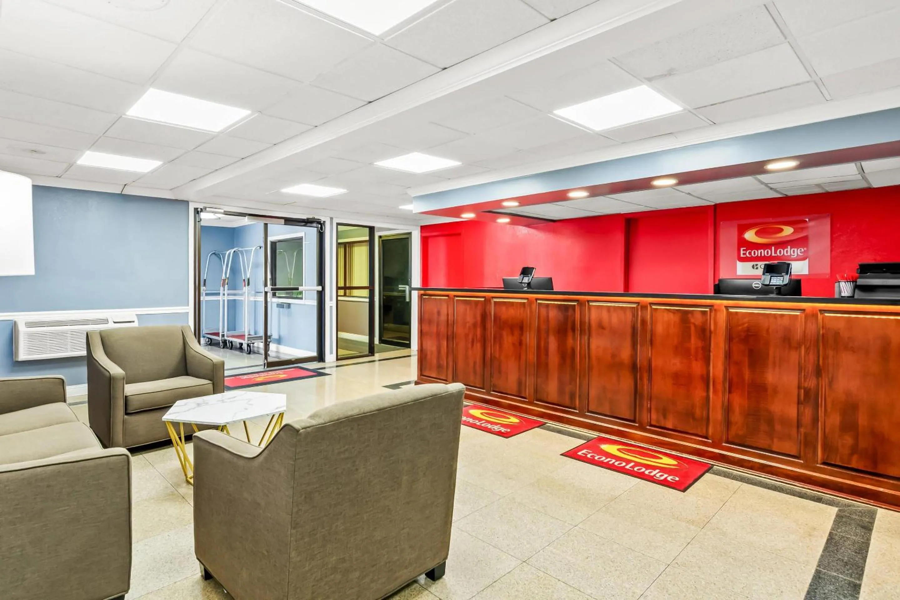 Lobby or reception in Econo Lodge Mt Hope - Beckley North