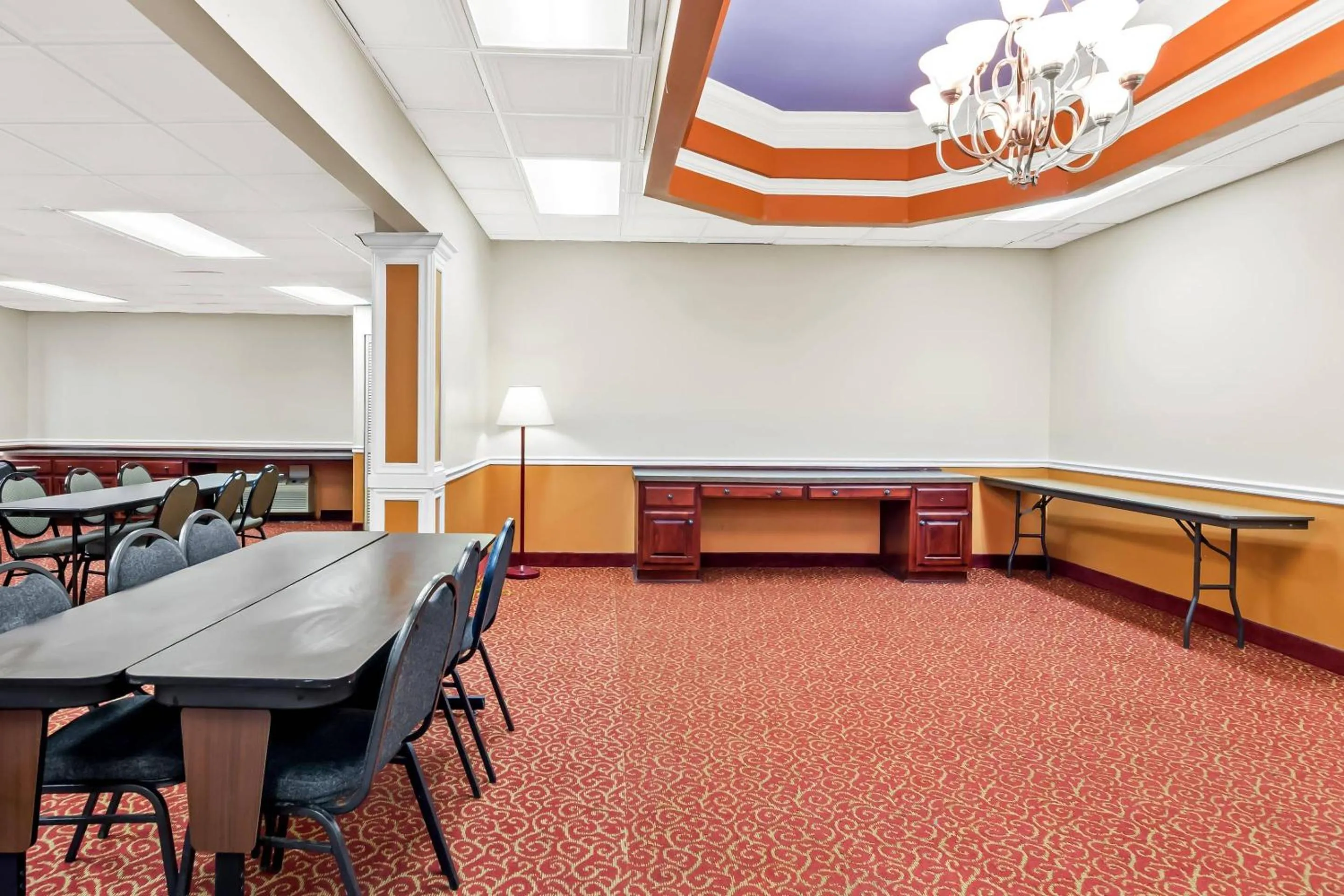 Meeting/conference room in Econo Lodge Mt Hope - Beckley North