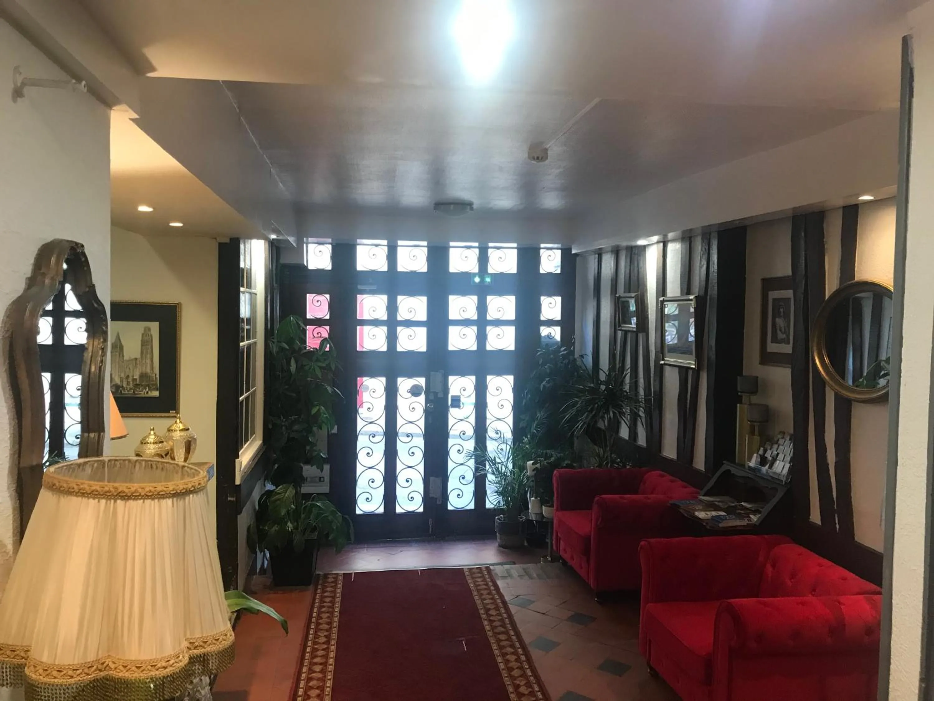 Lobby or reception in Hotel Morand