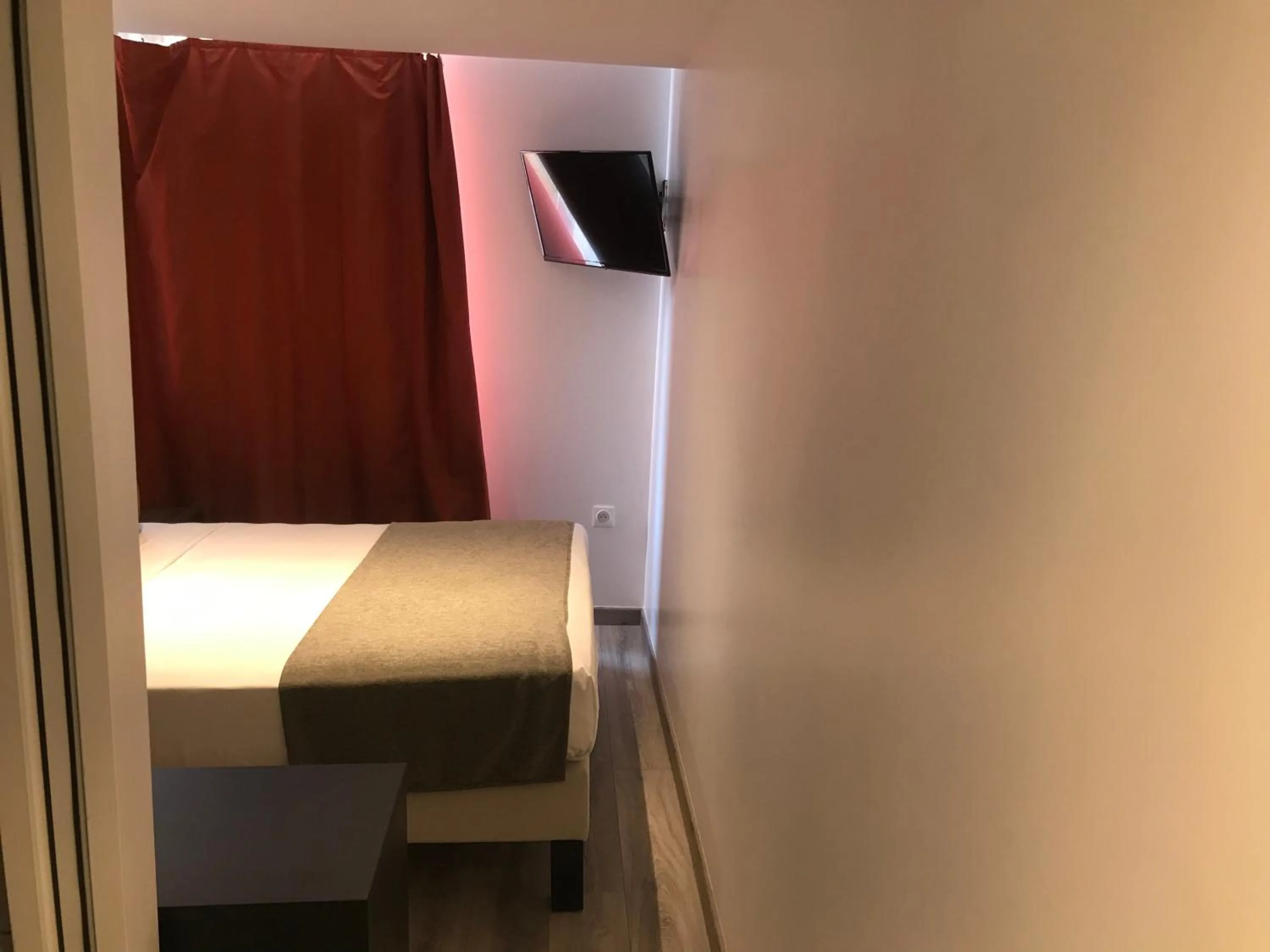 TV and multimedia in Hotel Morand