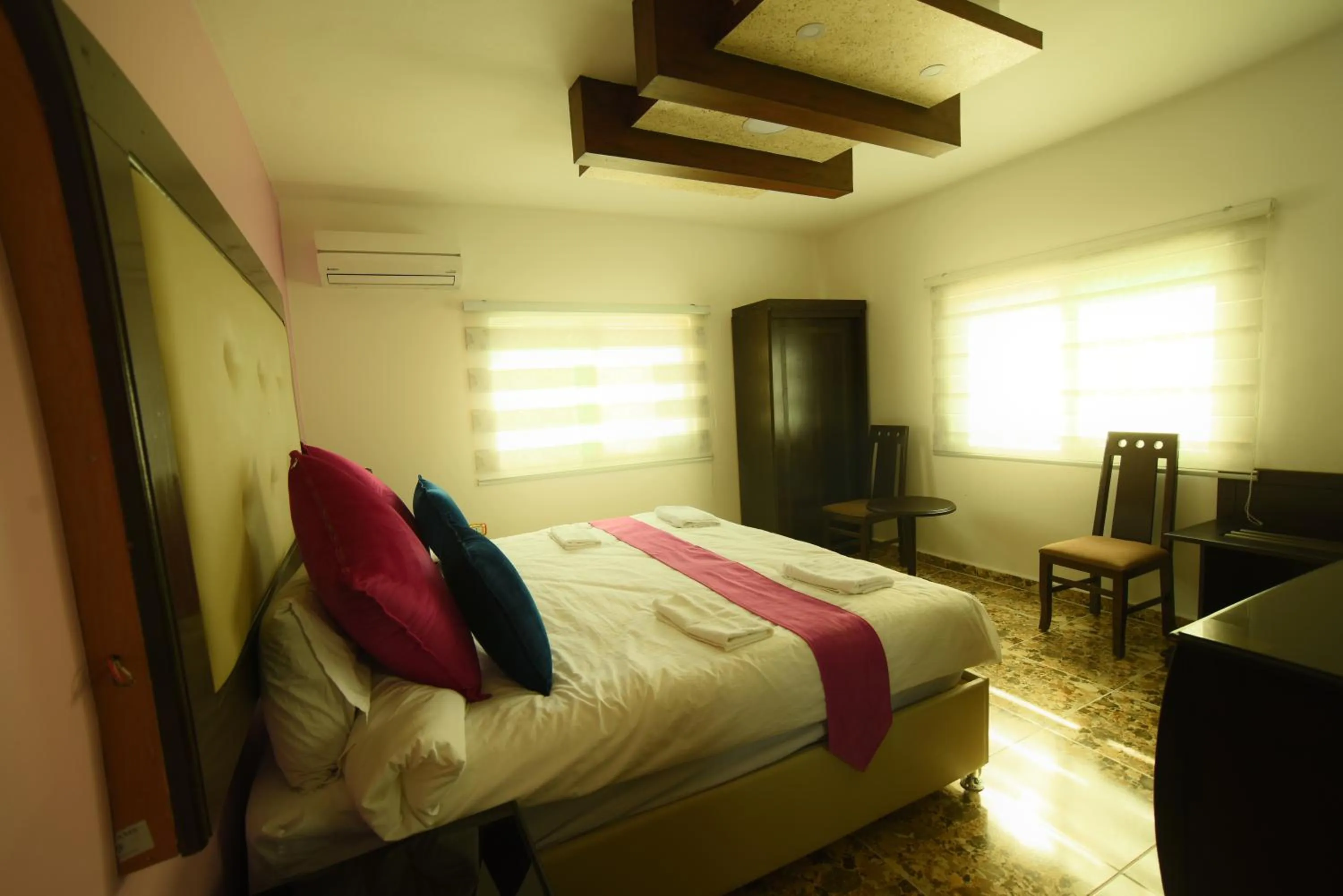 Bedroom, Bed in Petra Guests Hotel