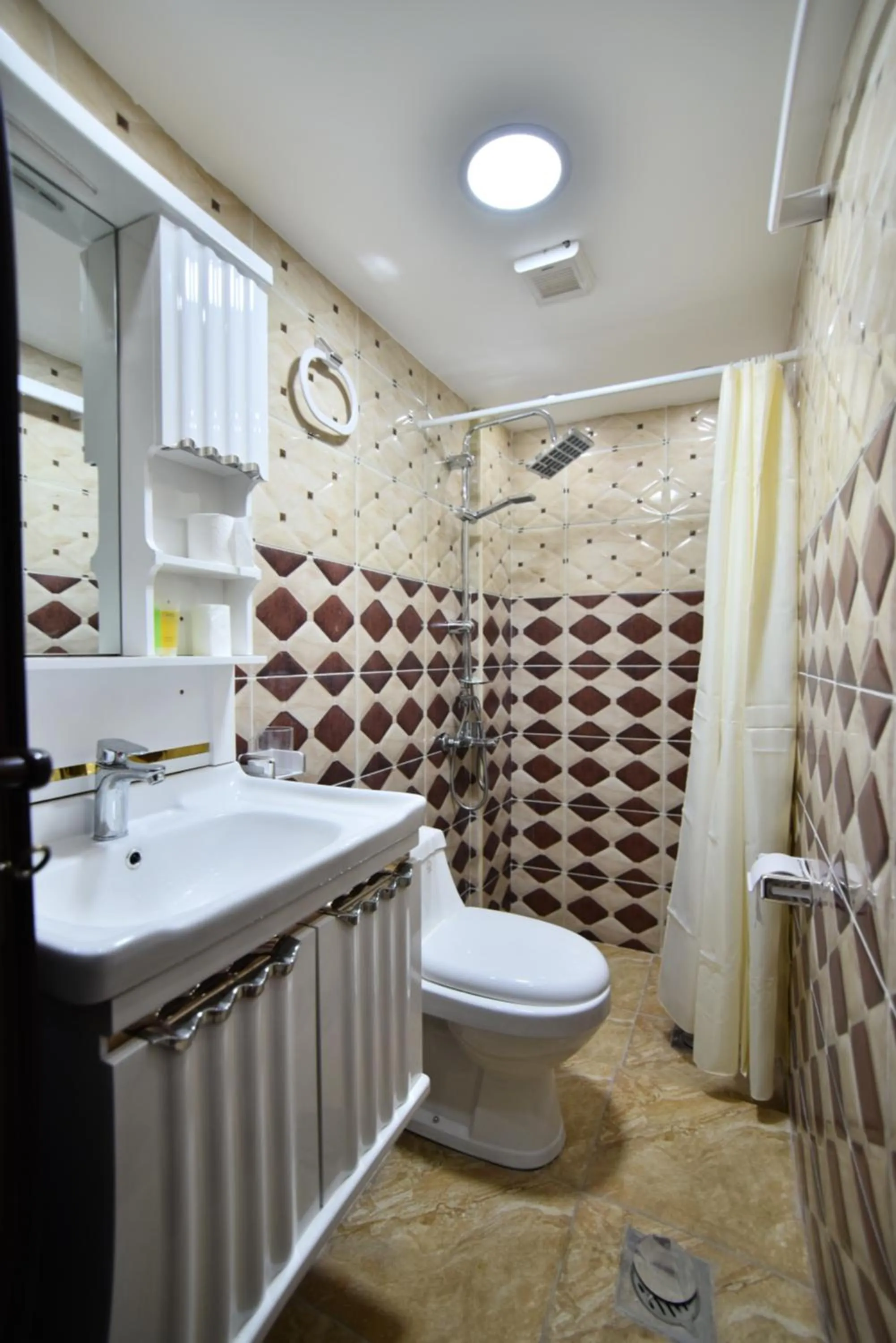 Bathroom in Petra Guests Hotel