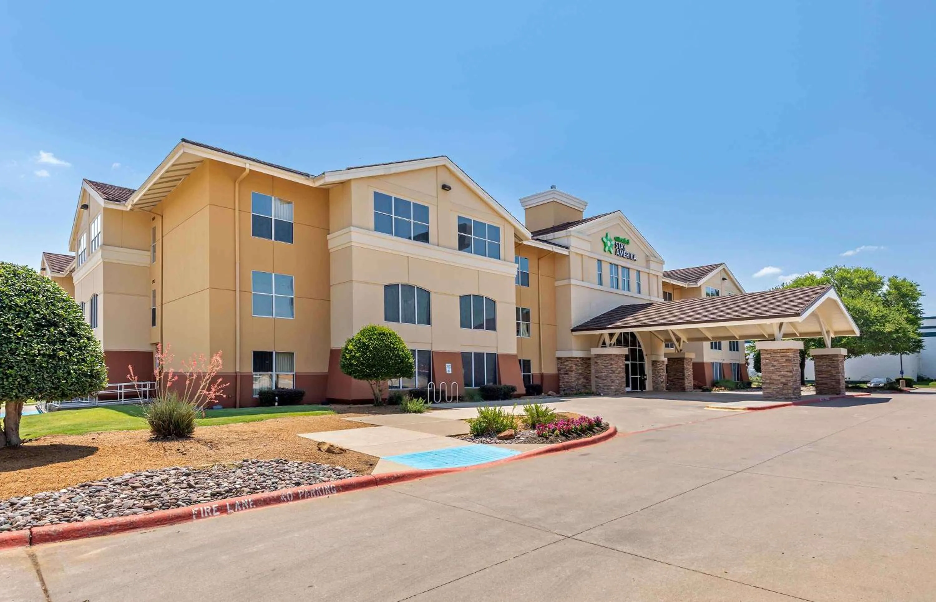 Property building in Extended Stay America Suites - Dallas - Frankford Road