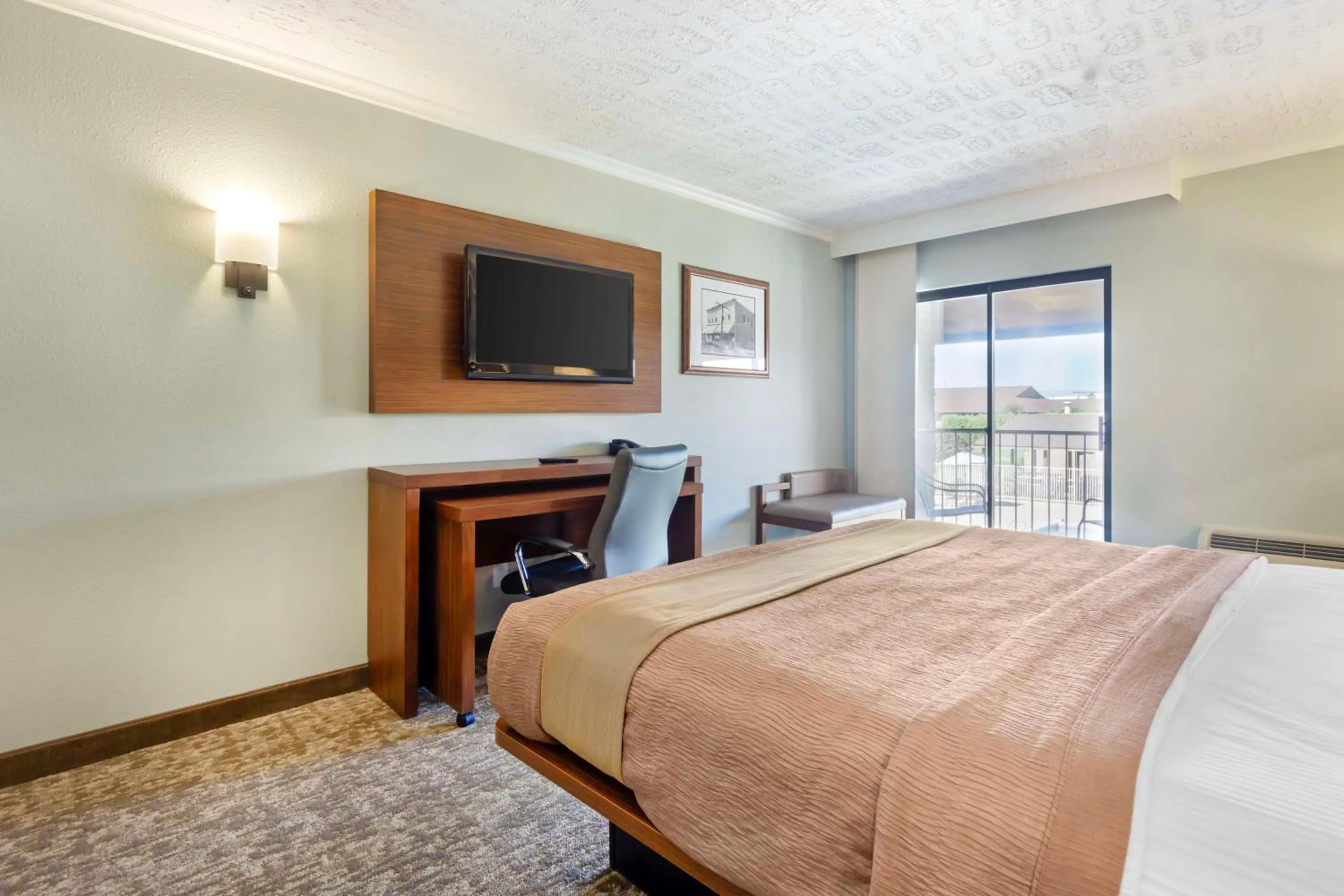 Bedroom, Bed in Best Western Plus Ahtanum Inn