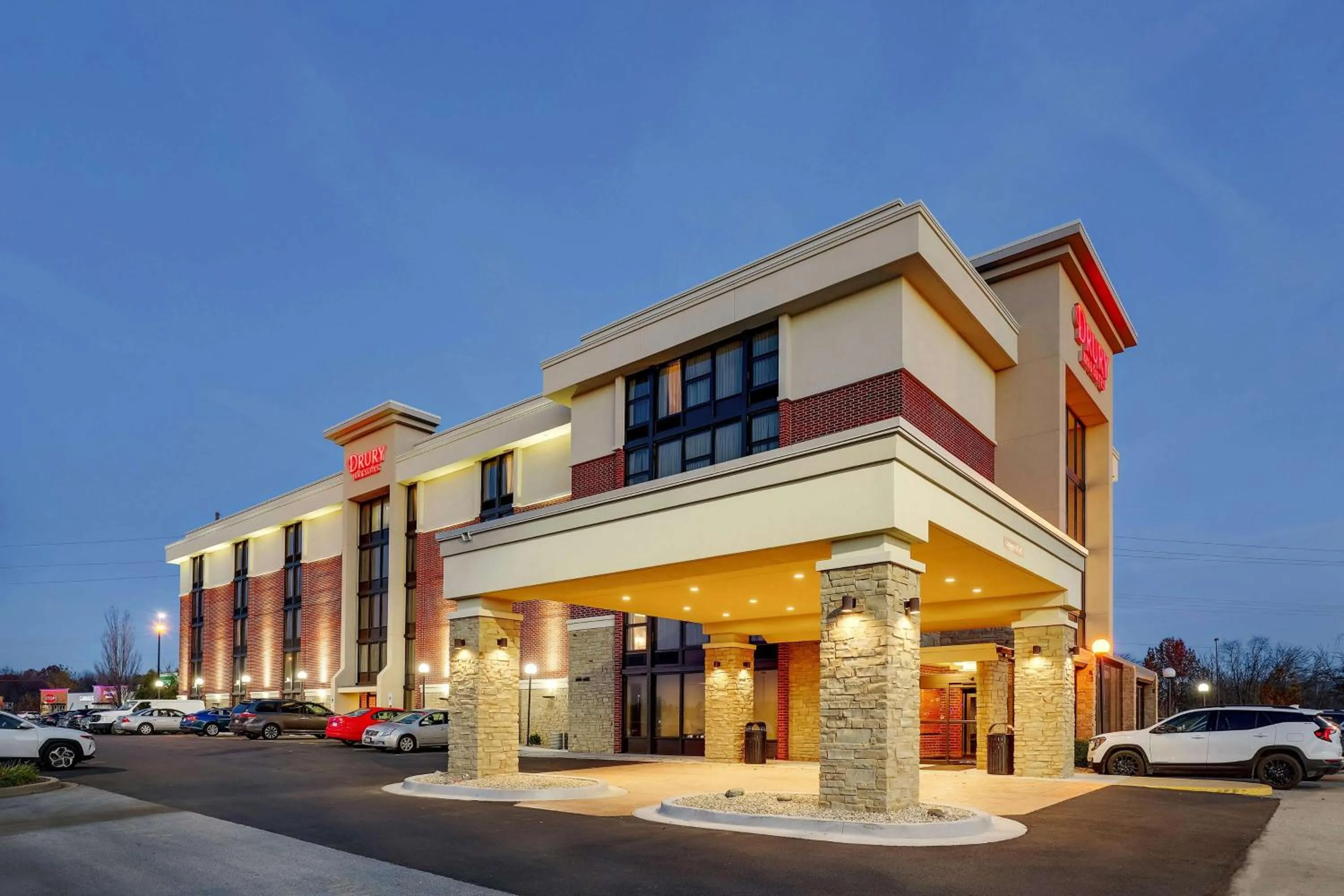 Property building in Drury Inn & Suites Springfield