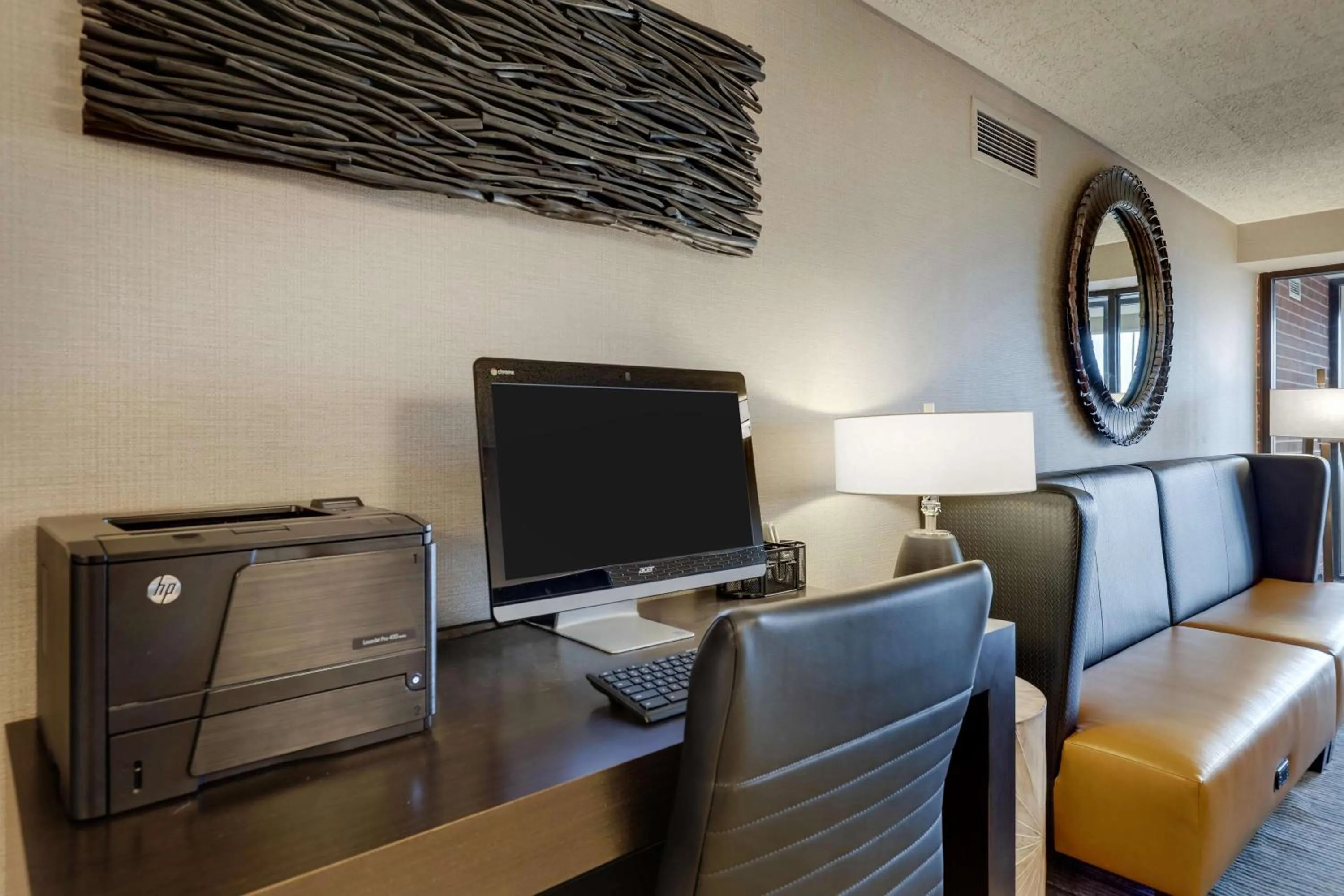 Business facilities in Drury Inn & Suites Springfield