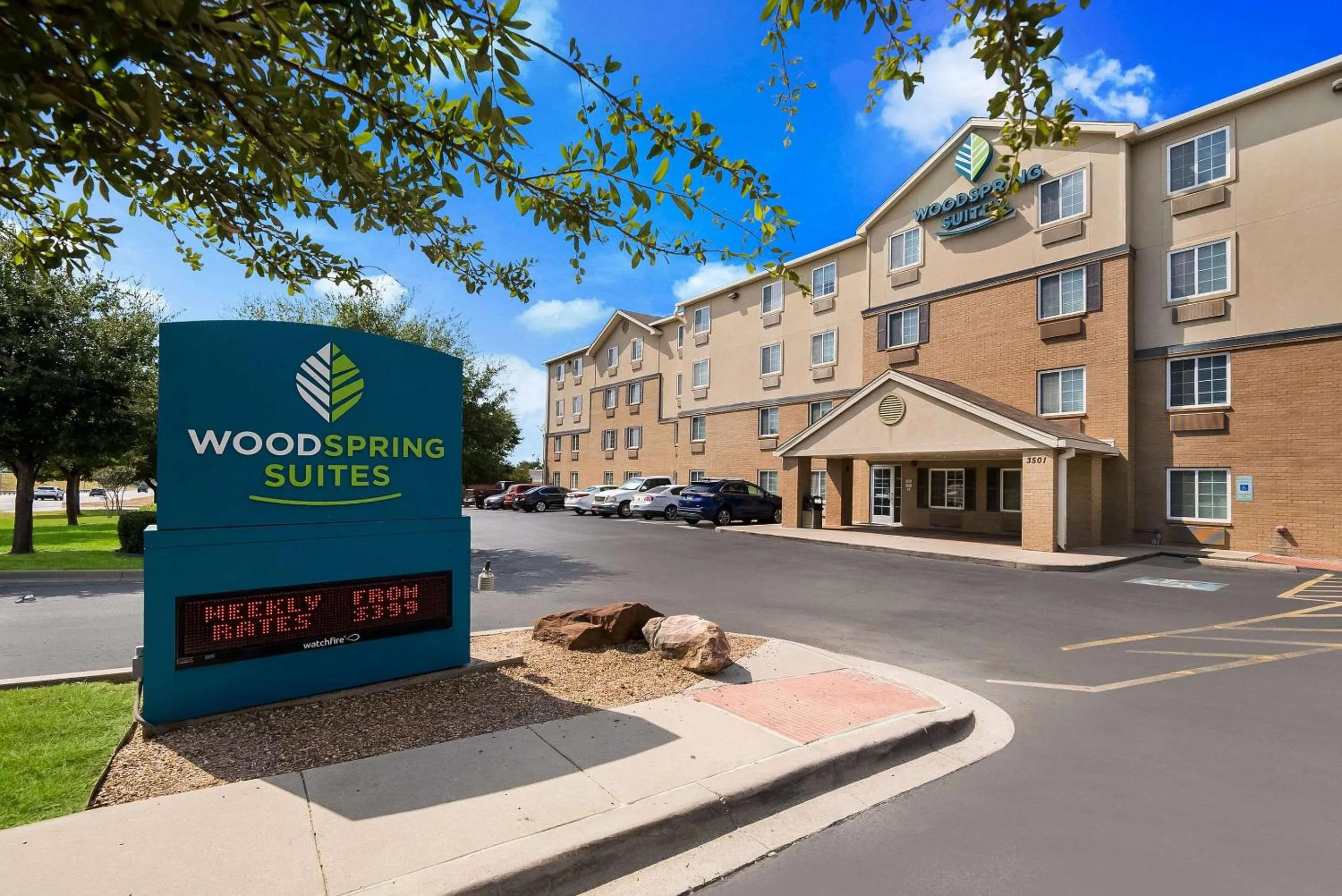 Property building in WoodSpring Suites Fort Worth Fossil Creek