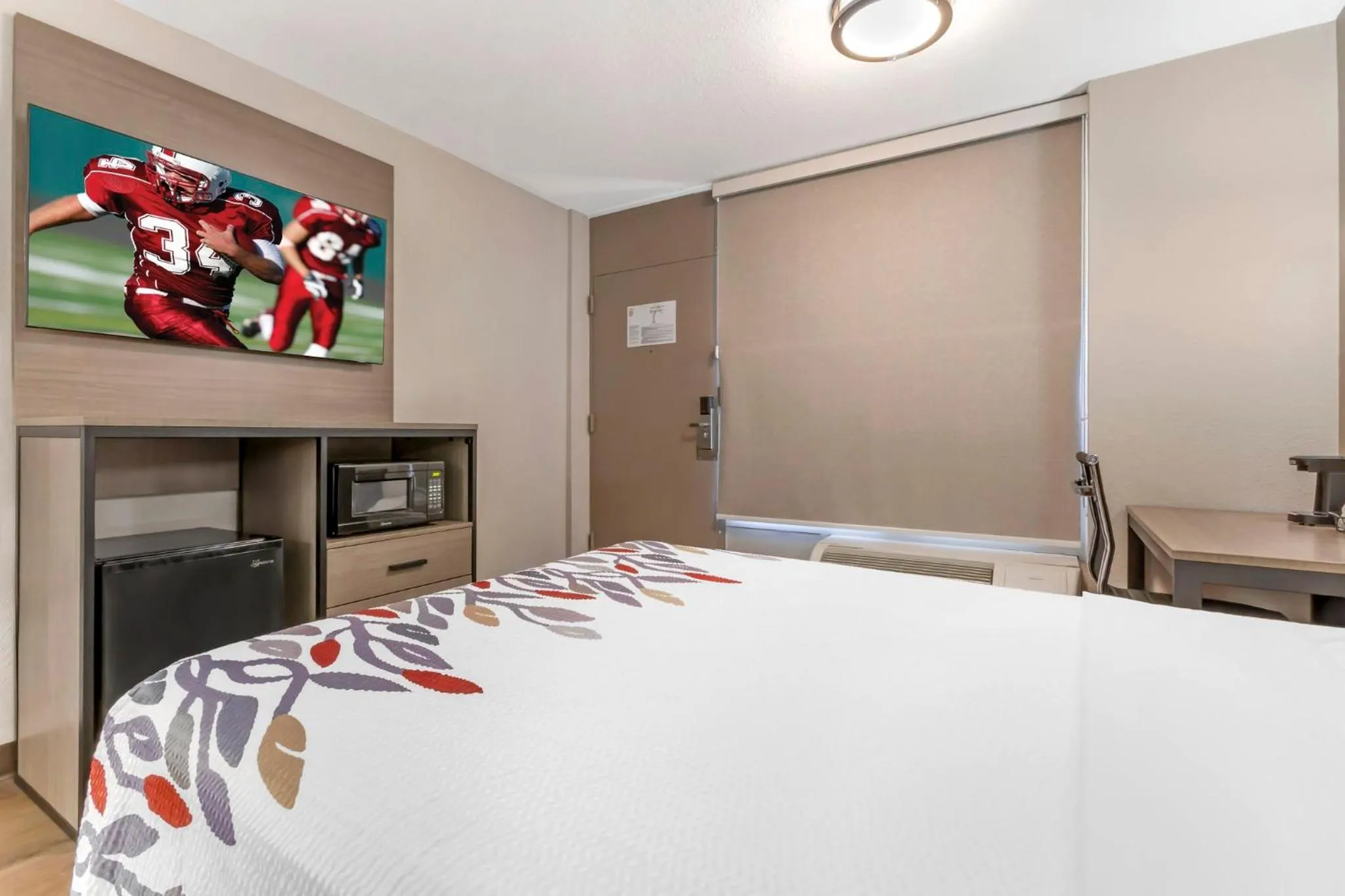 Photo of the whole room in Red Roof Inn Tucson South - Airport