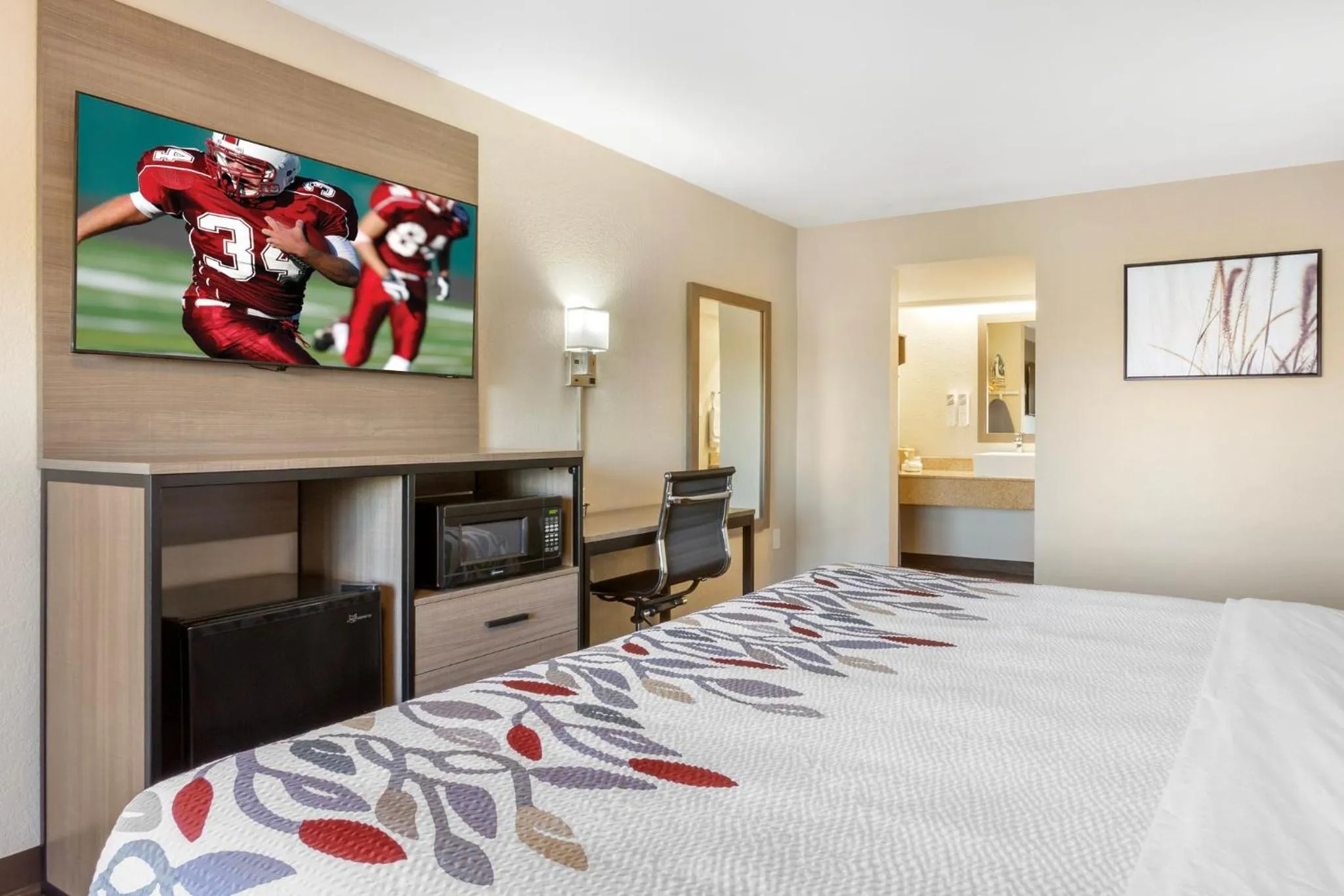 Photo of the whole room in Red Roof Inn Tucson South - Airport