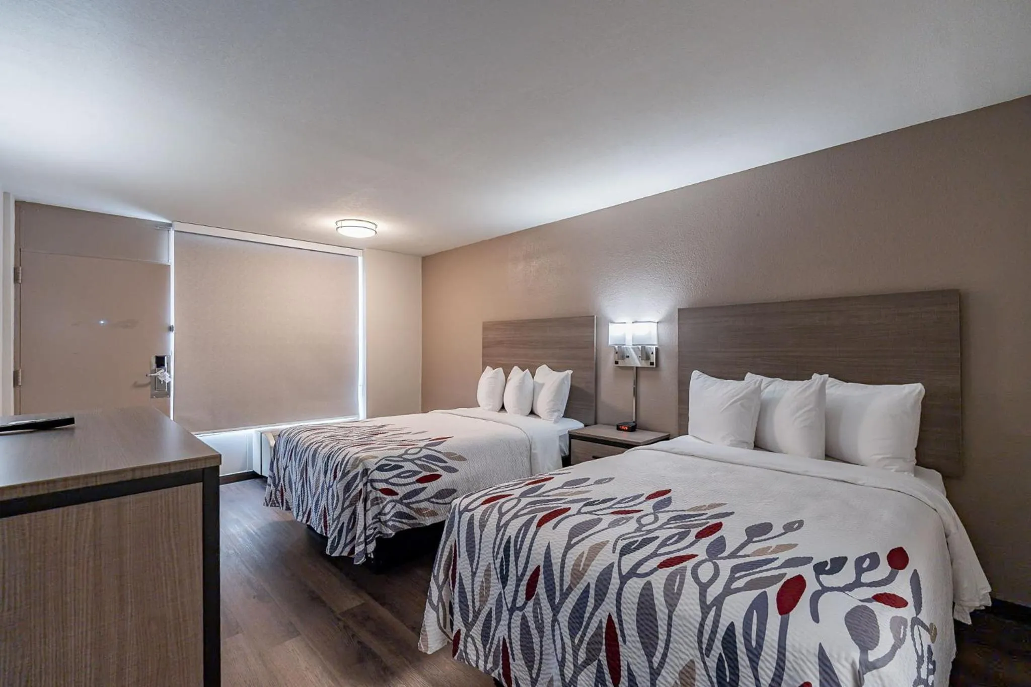 Photo of the whole room in Red Roof Inn Tucson South - Airport