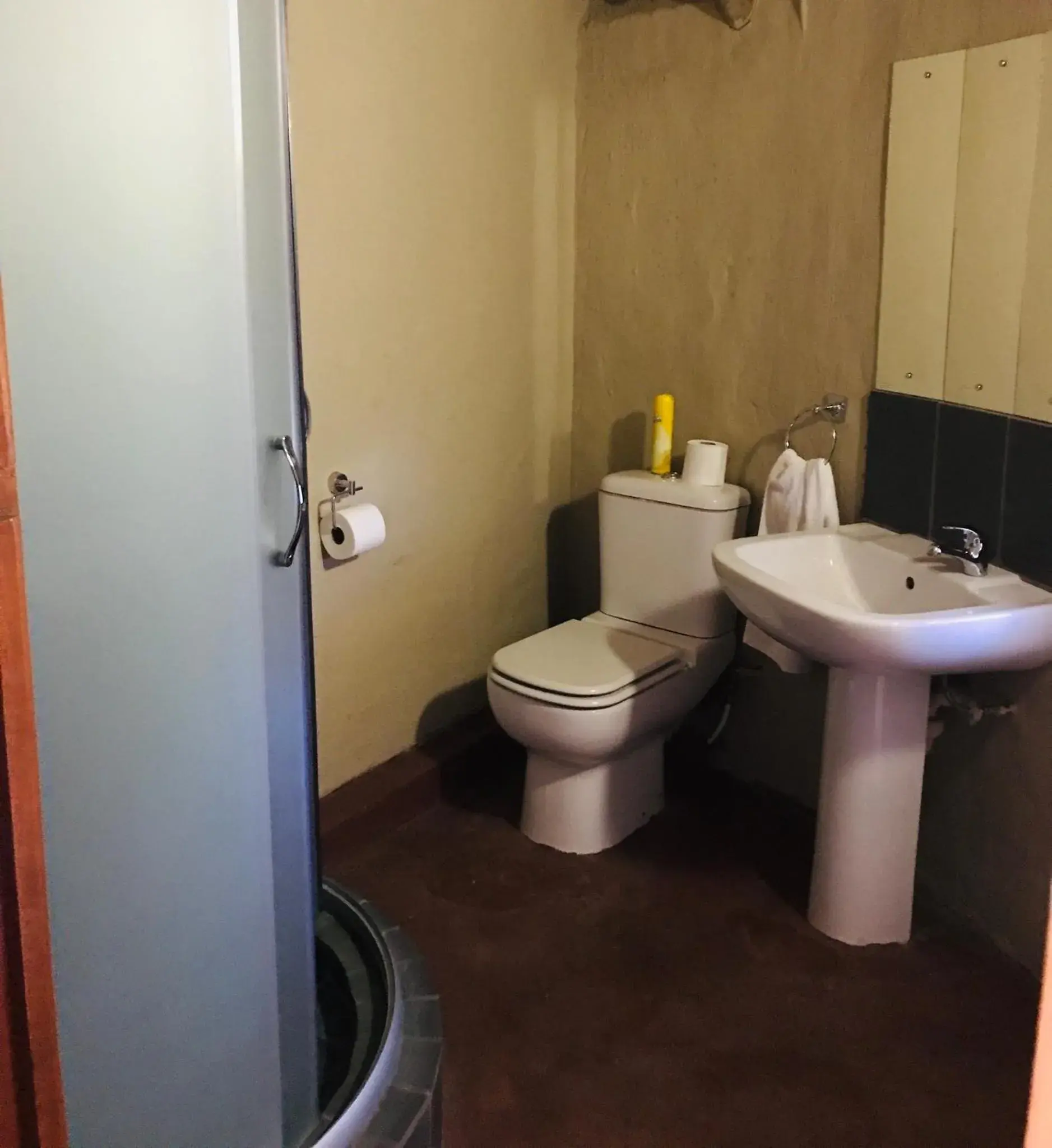 Standard Double or Twin Room - single occupancy in Kwakunje Guest Lodge Standard Double or Twin Room - single occupancy in Kwakunje Guest Lodge