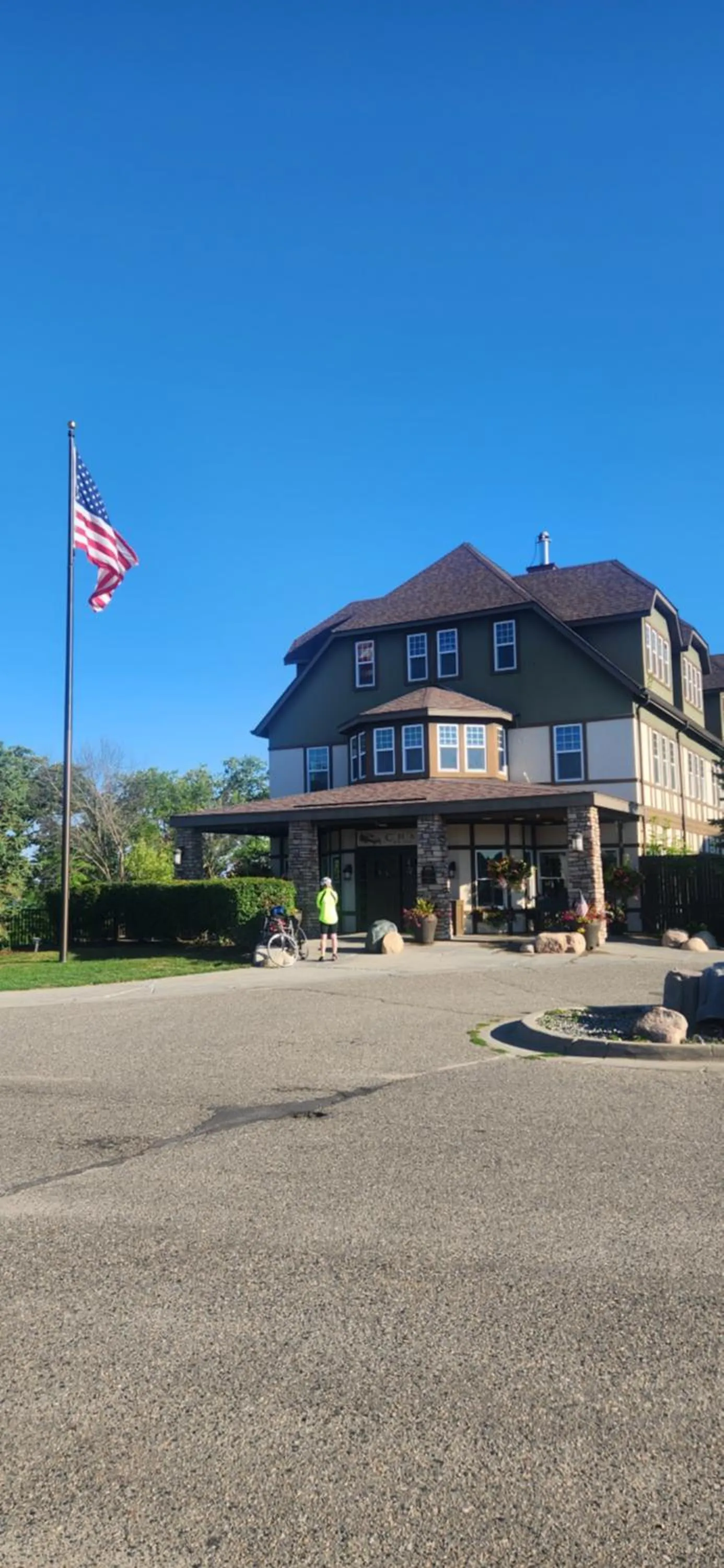 Property building in Chase On The Lake