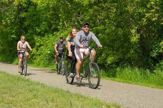 Day in Chase On The Lake