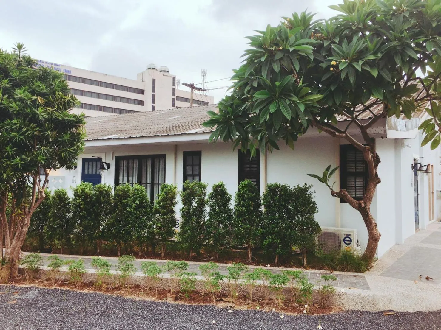Facade/entrance in Snoozy Guesthouse