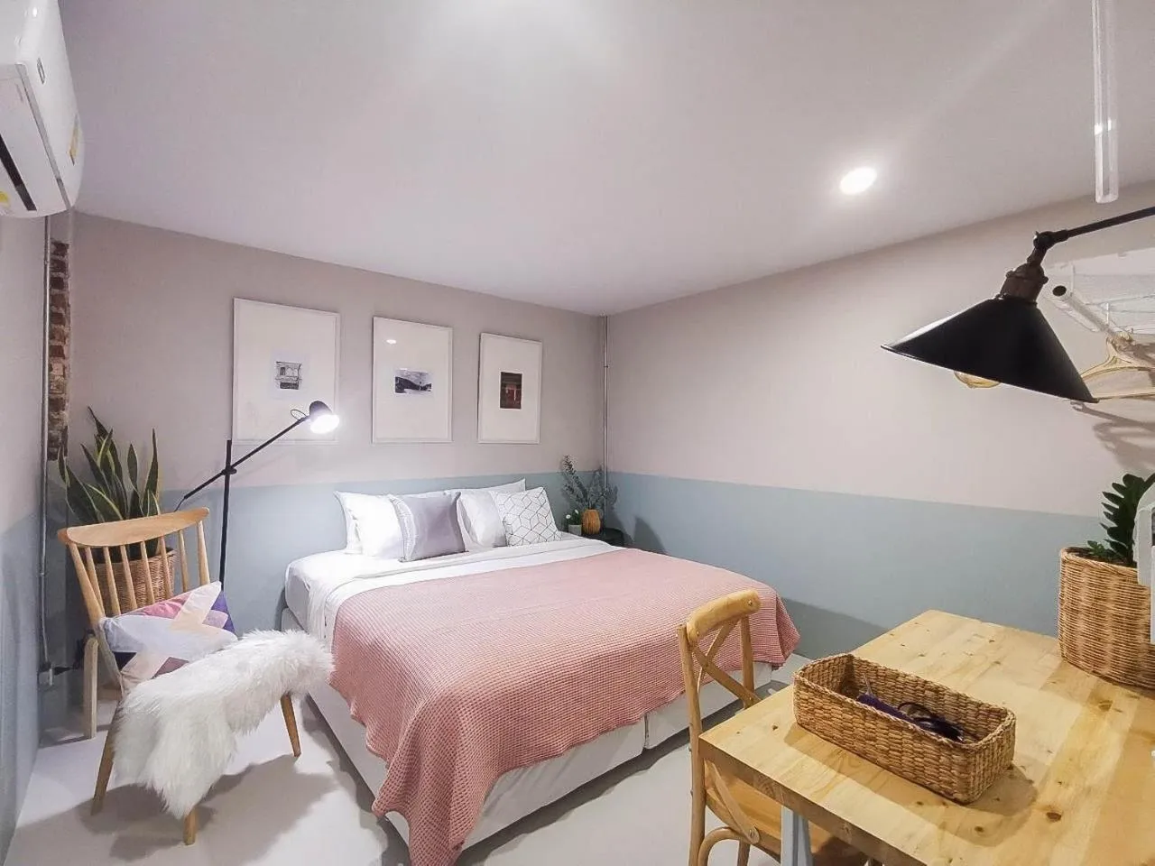 Bedroom, Bed in Snoozy Guesthouse