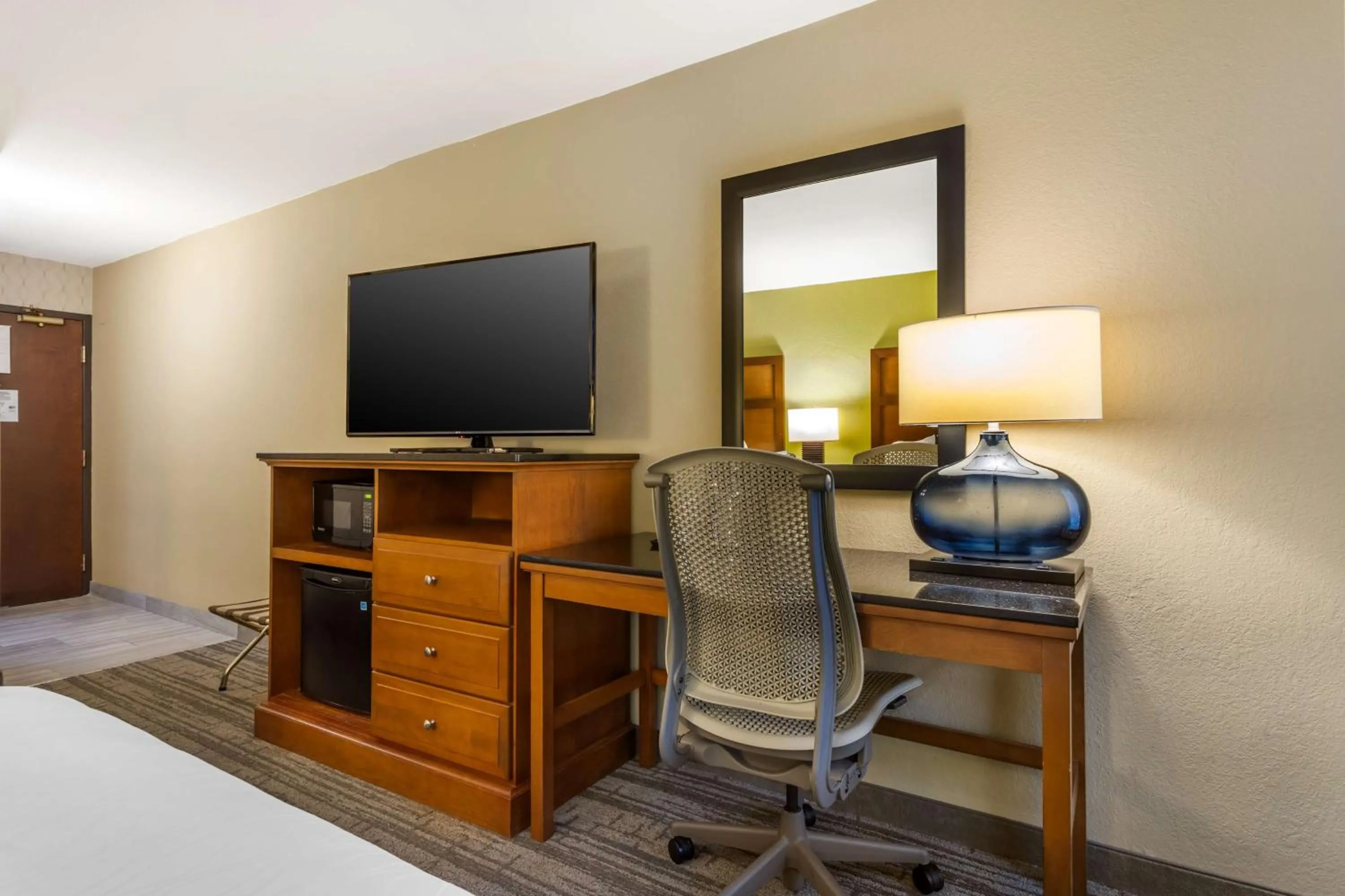 Bedroom, Bed in Best Western Plus Houston Energy Corridor