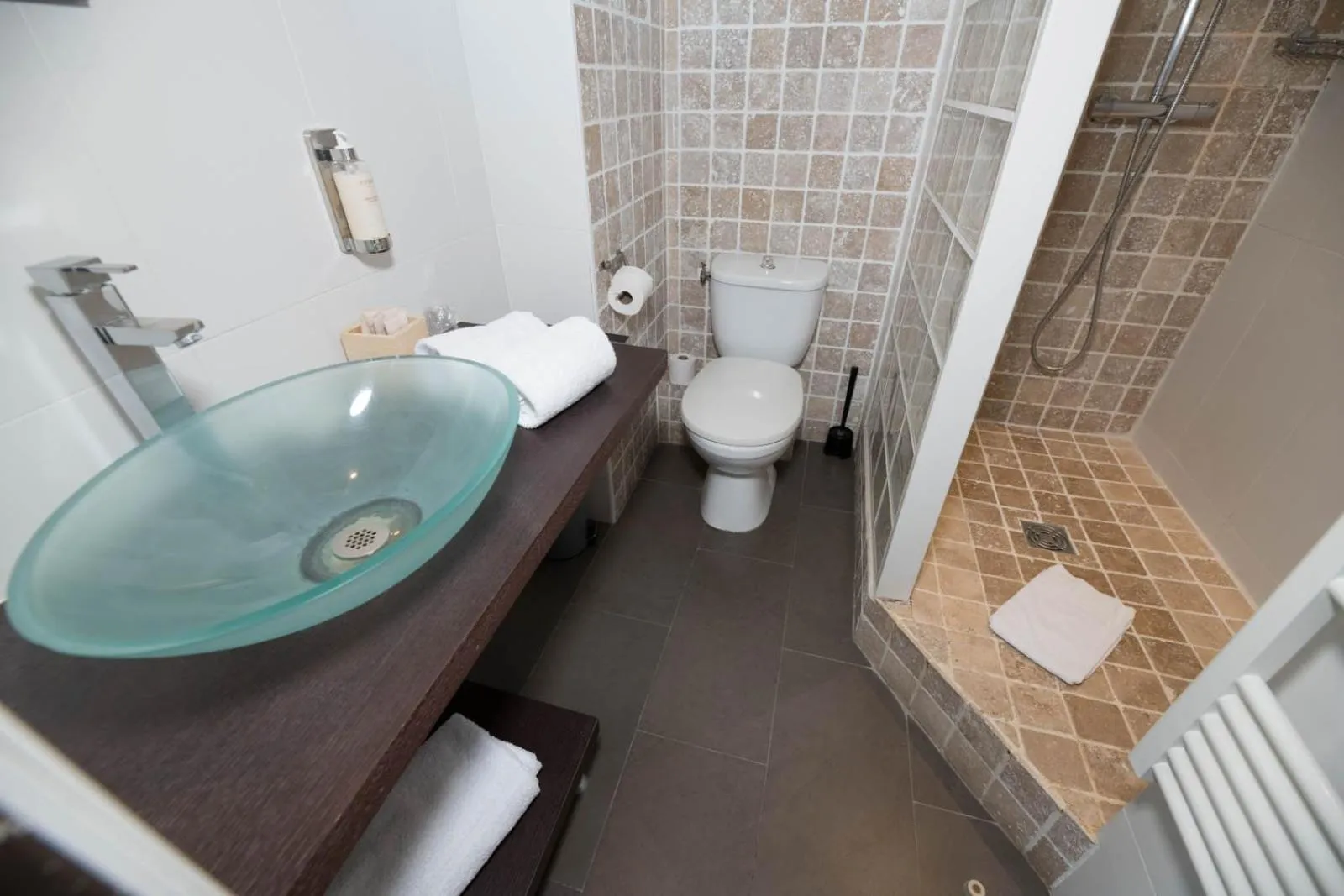 Toilet in SOWELL HOTELS Domaine de la Petite Isle