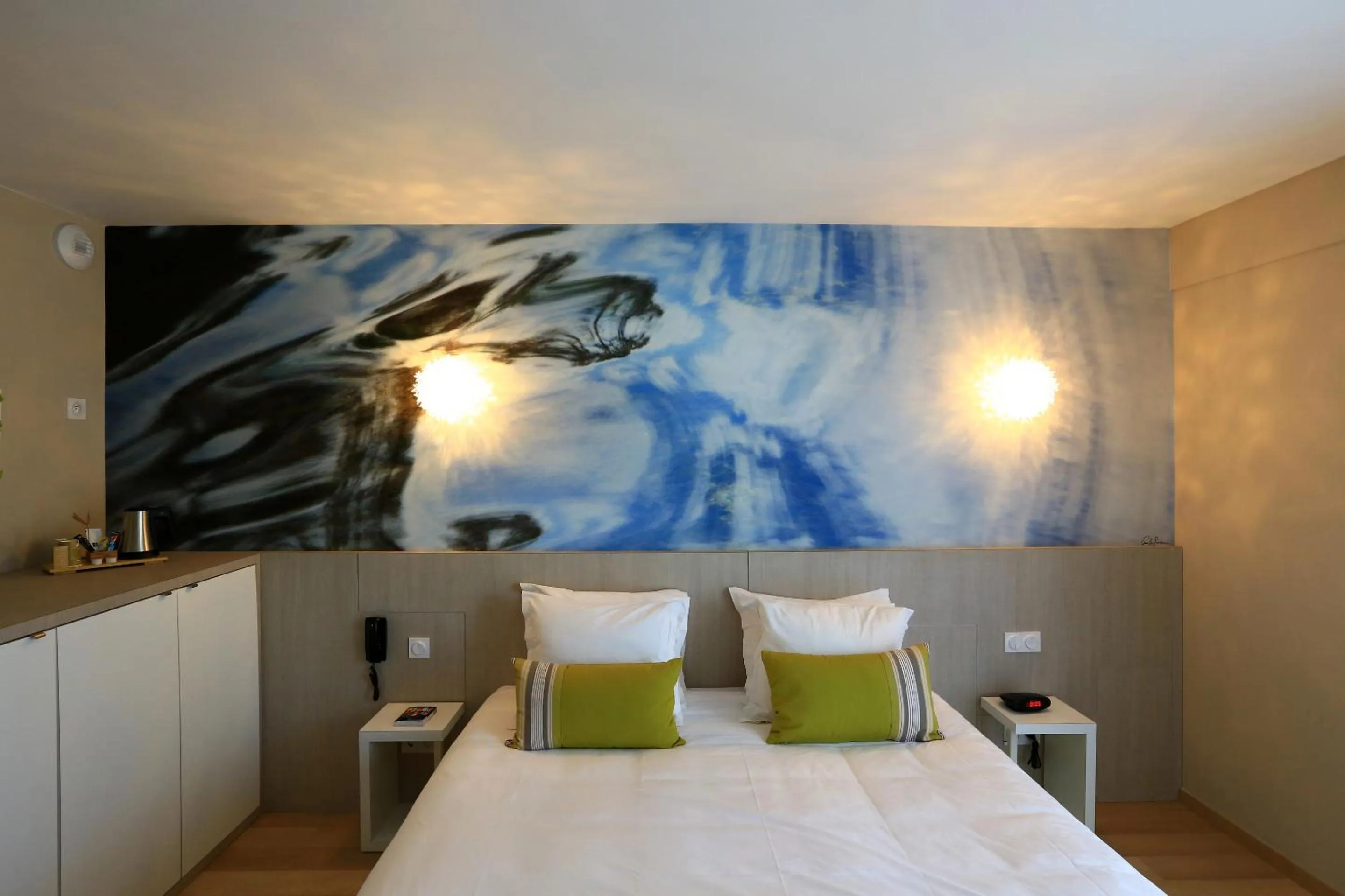 Bed in SOWELL HOTELS Domaine de la Petite Isle