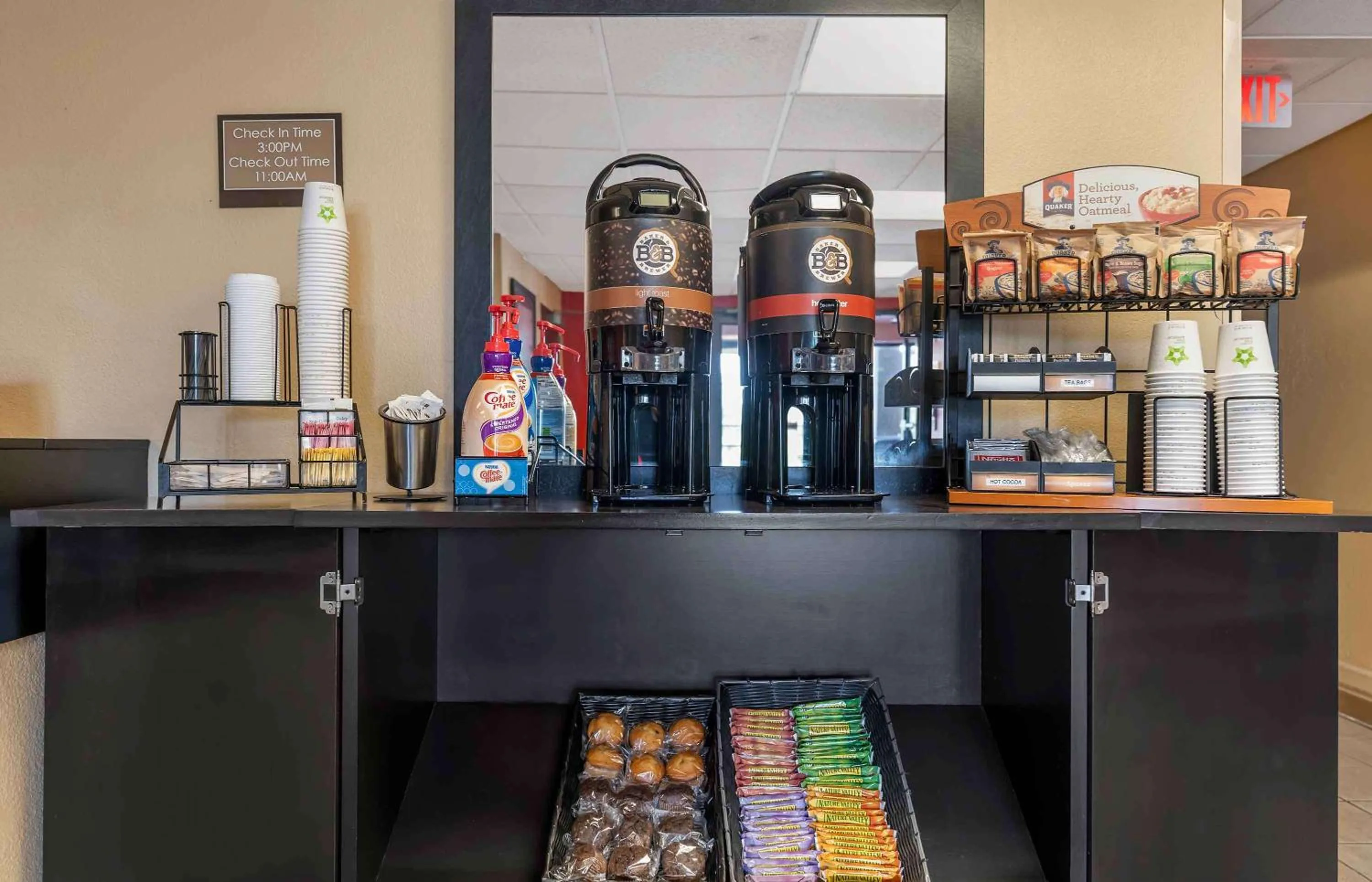 Breakfast in Extended Stay America Suites - Chicago - Burr Ridge