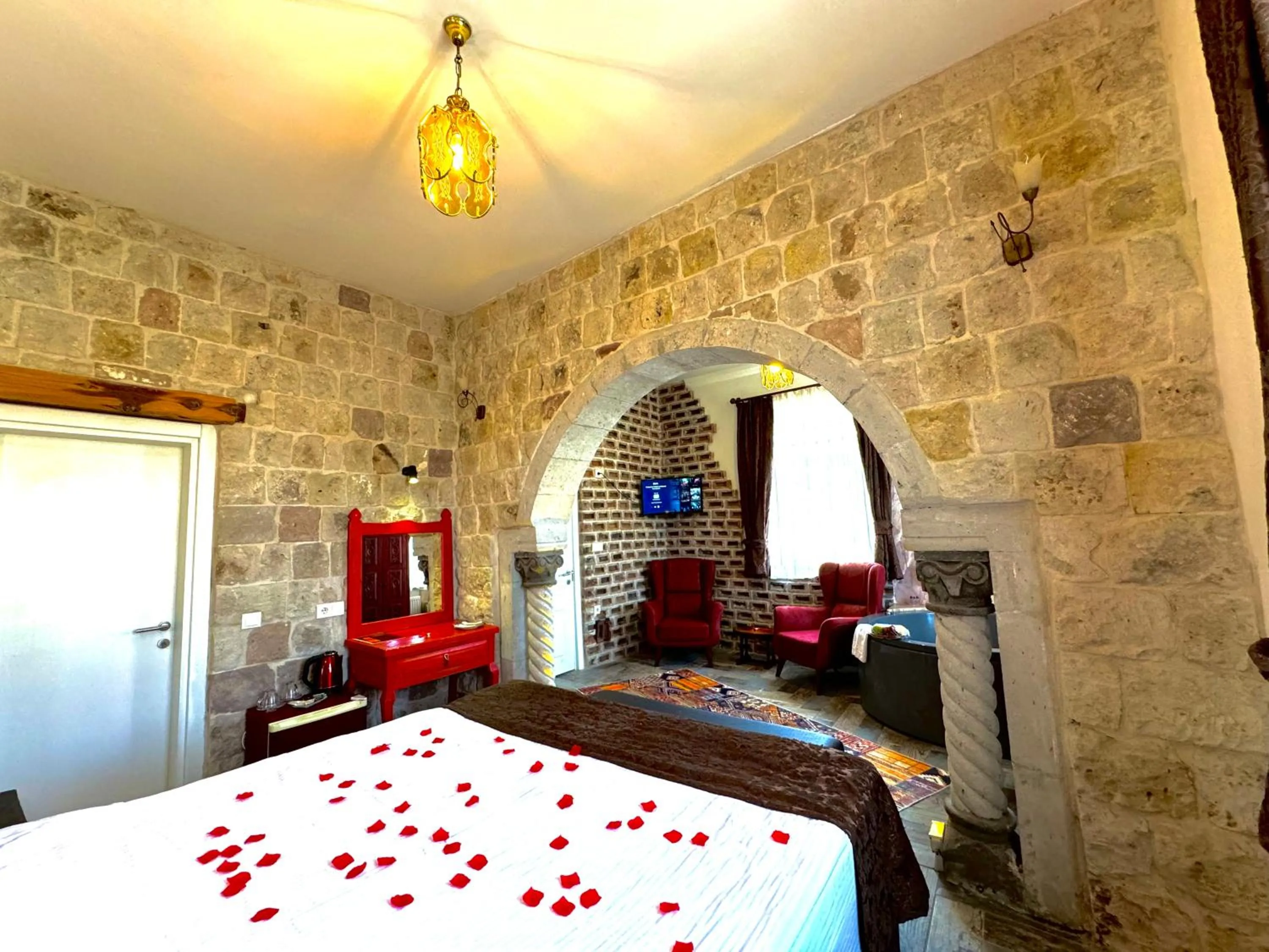 Bed in THE RED HORSE HOTEL