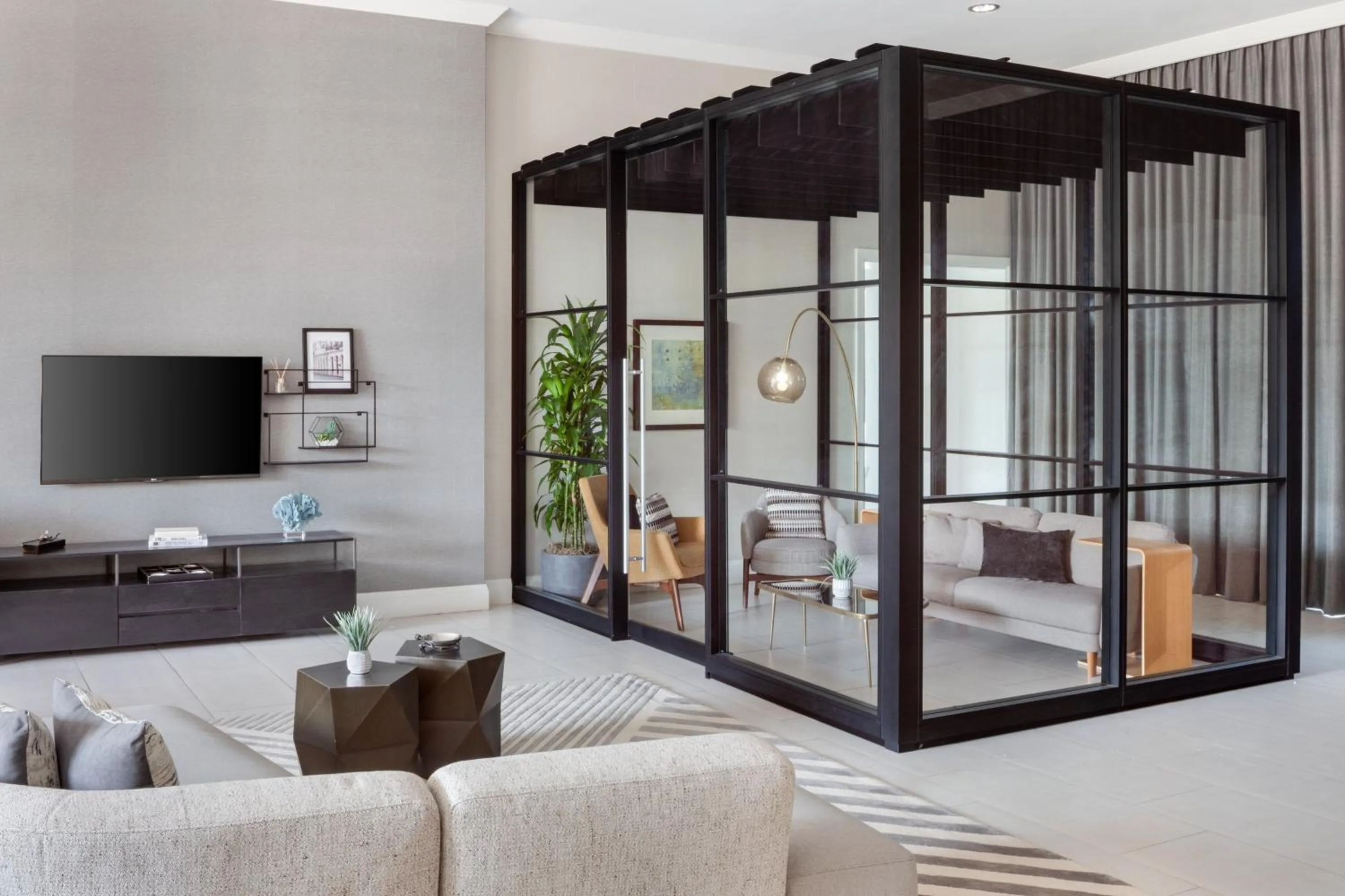 Lounge or bar in Sheraton Hotel Stonebriar