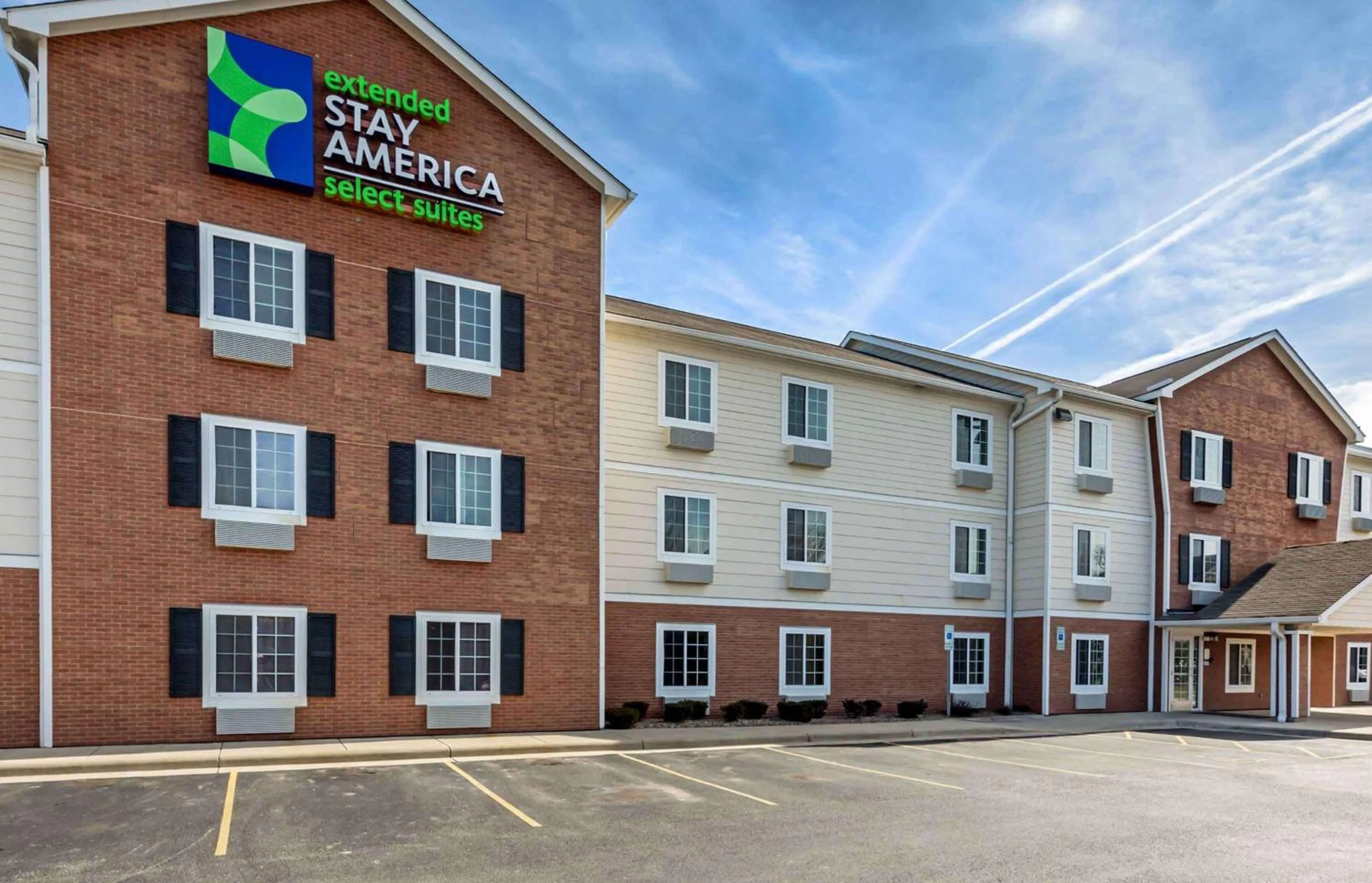 Property building in Extended Stay America Select Suites - Cleveland - Mentor