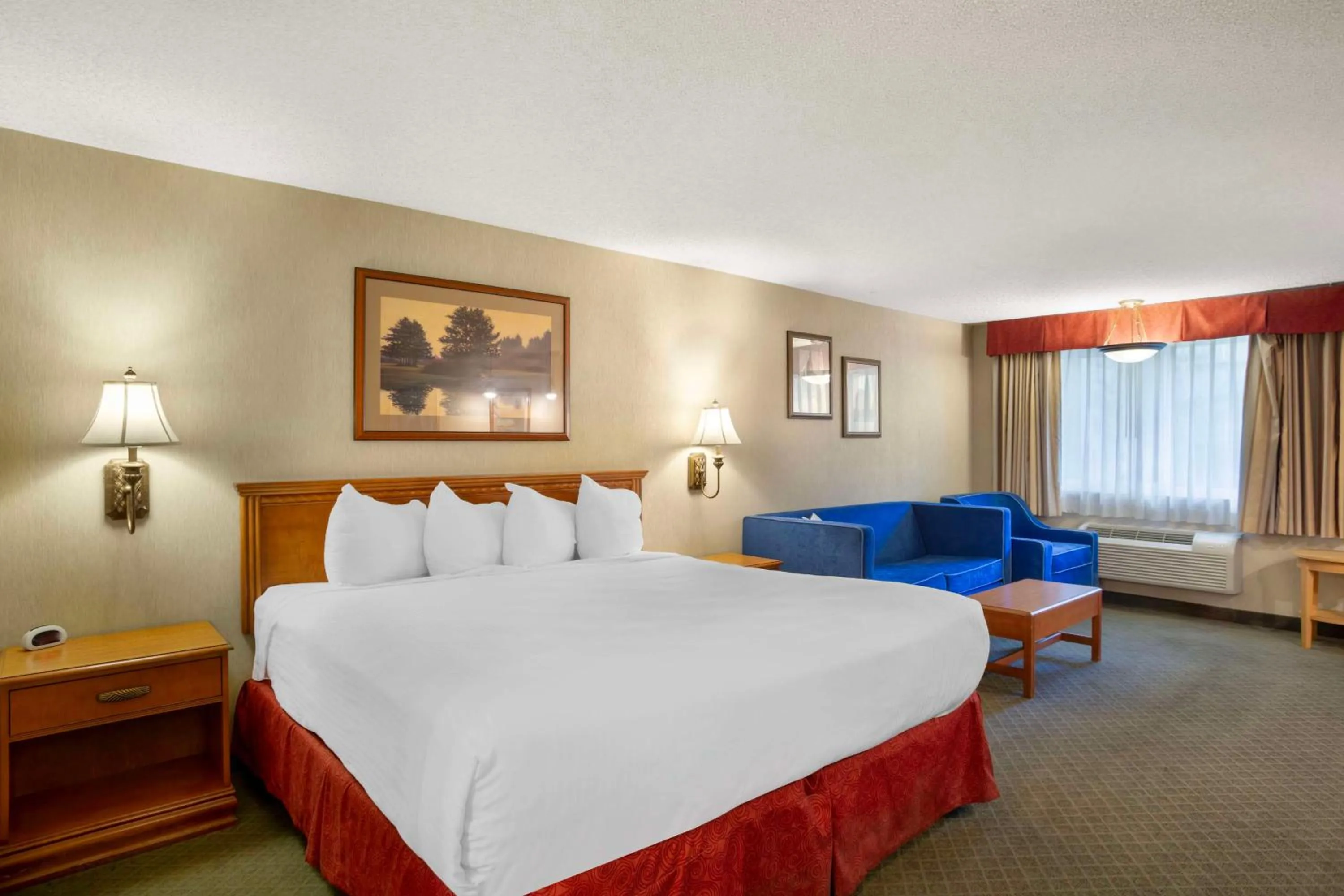 Bedroom, Bed in Best Western Shadow Inn