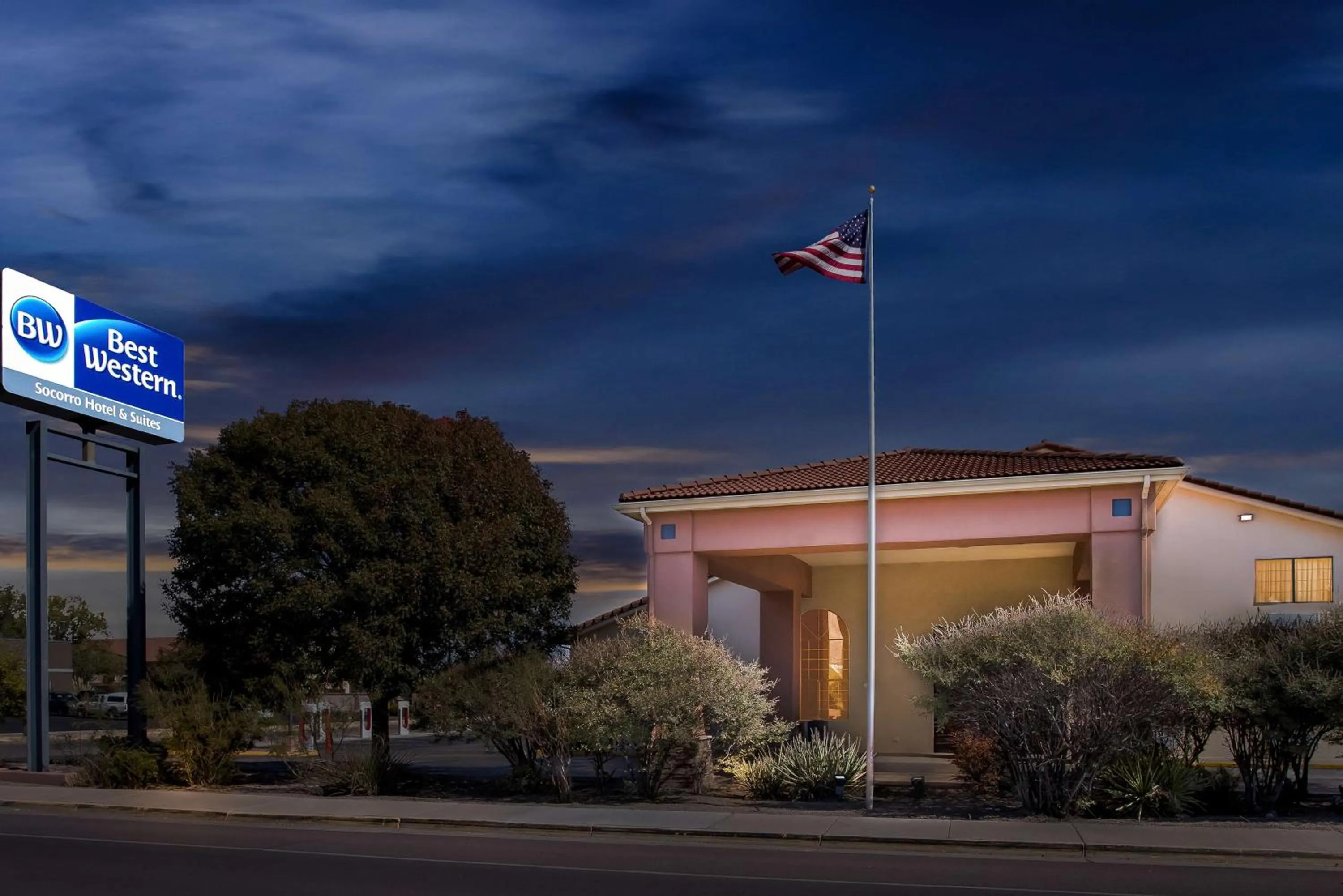 Property building in Best Western Socorro Hotel & Suites