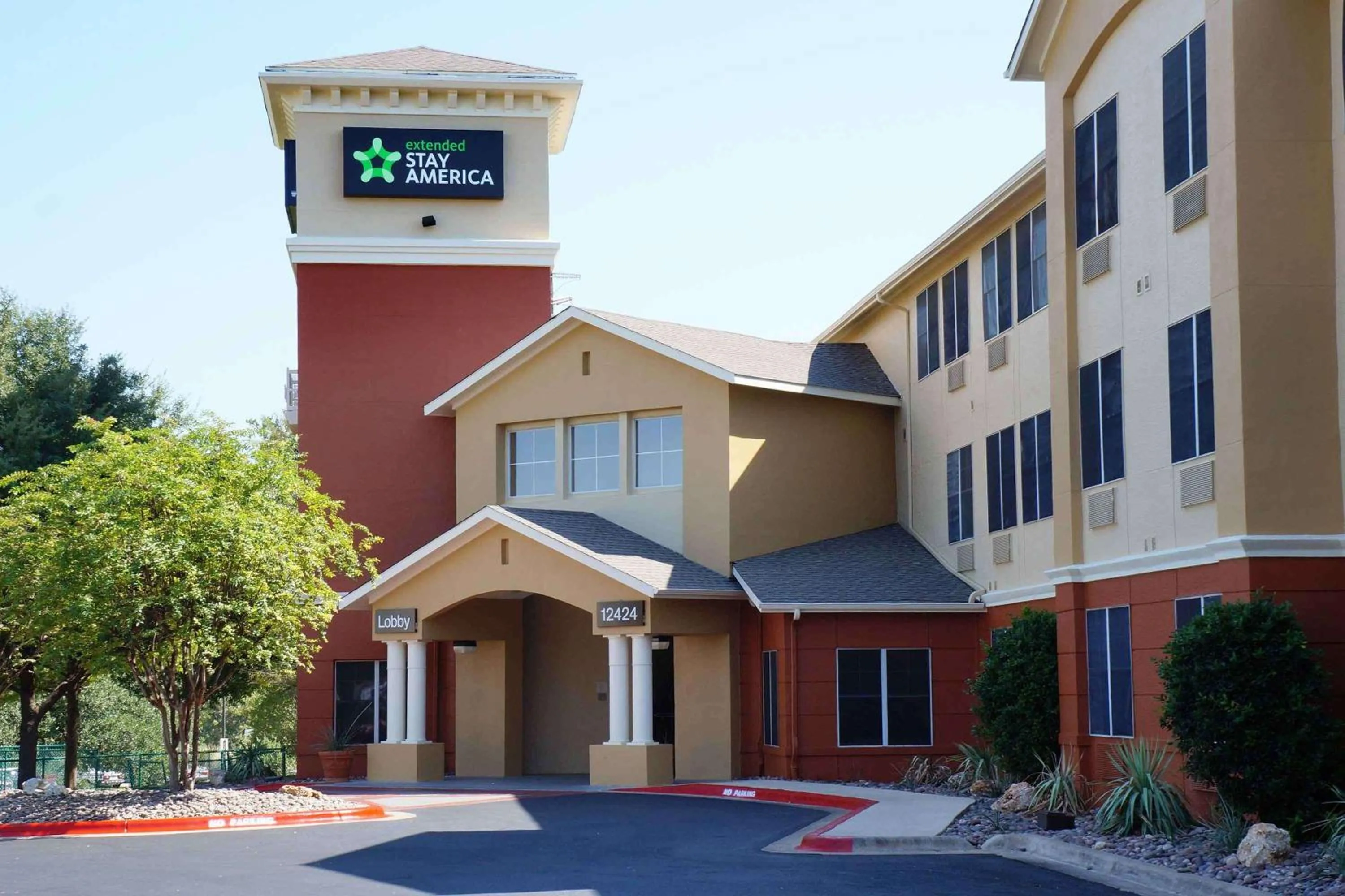 Property building in Extended Stay America Suites - Austin - Northwest - Research Park
