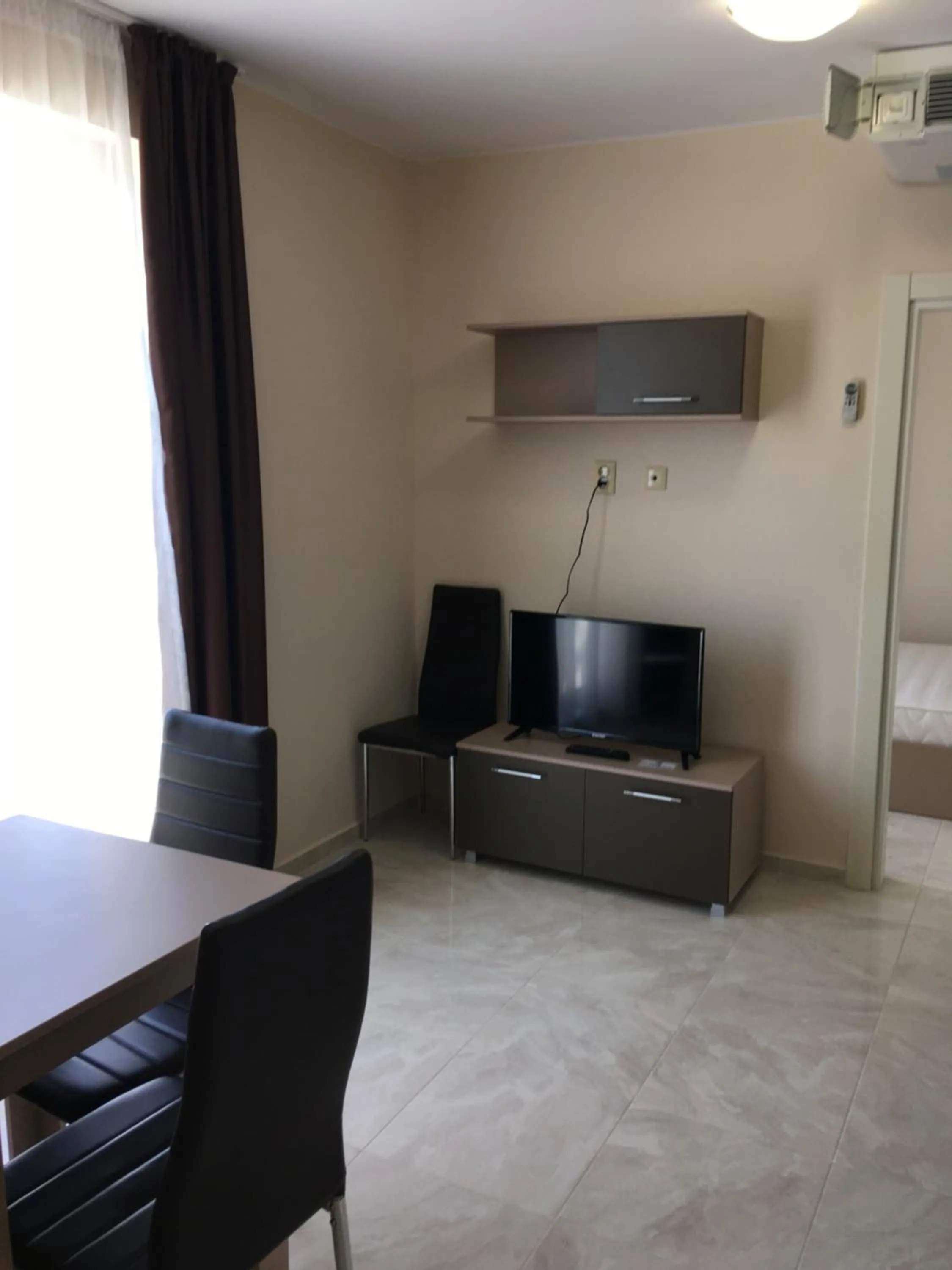 Dining area in Vase Apartments