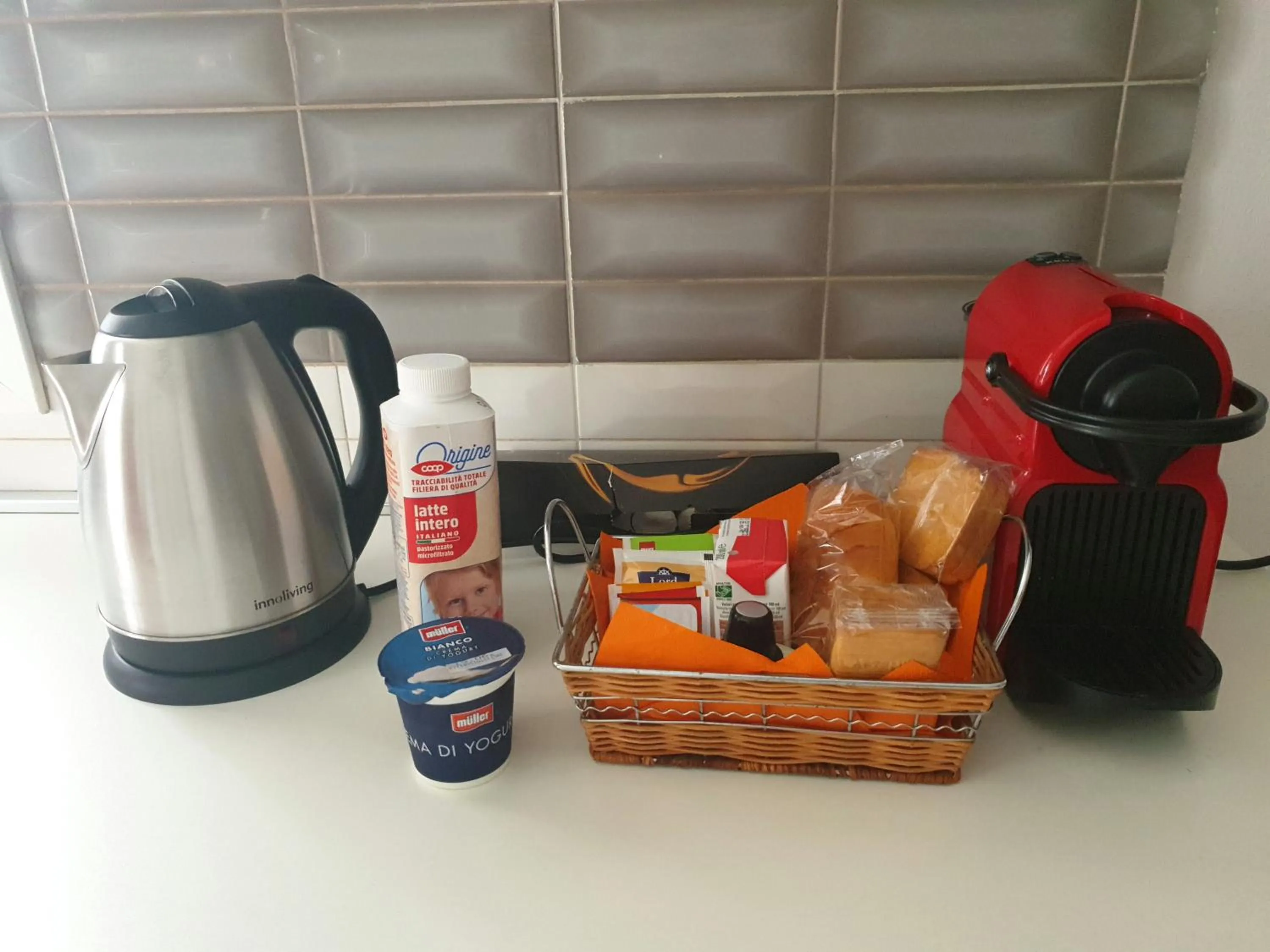 Breakfast in B&B Circuit