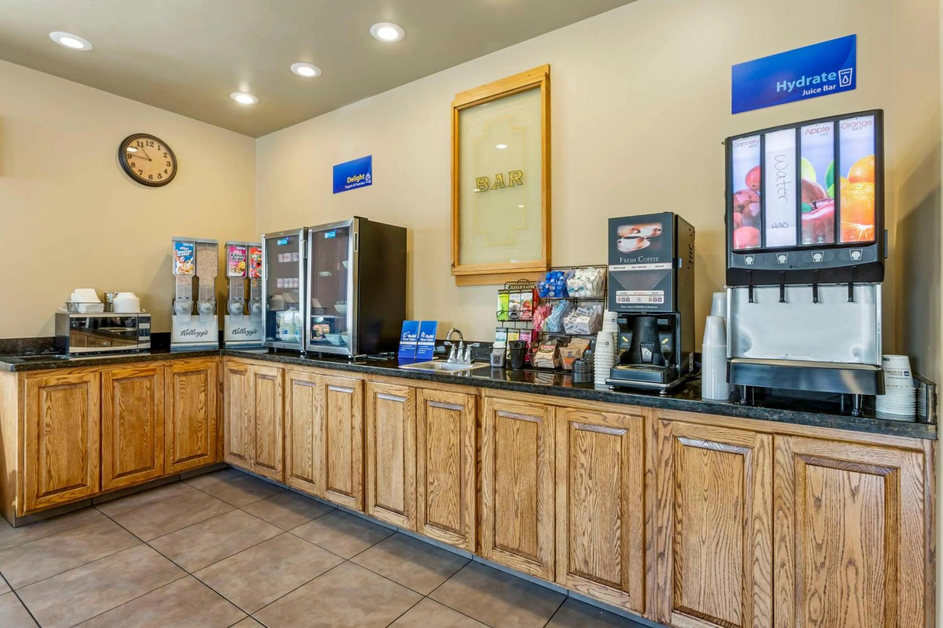 Breakfast in Best Western Sunset Inn