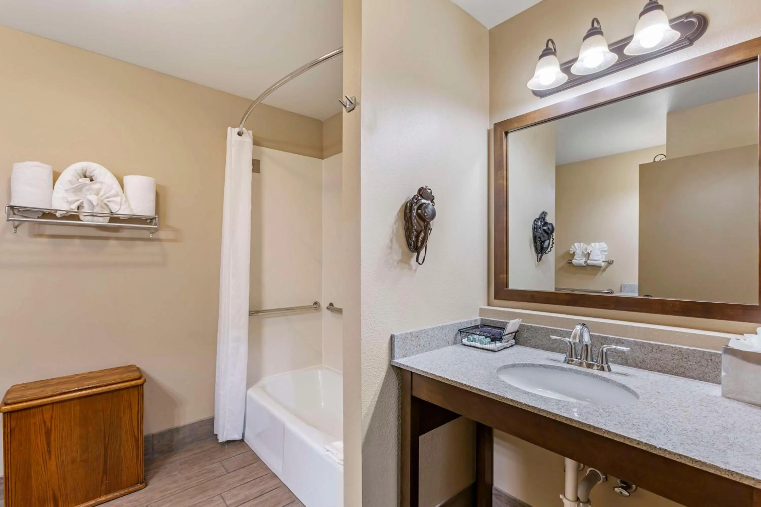 Bathroom in Best Western Sunset Inn