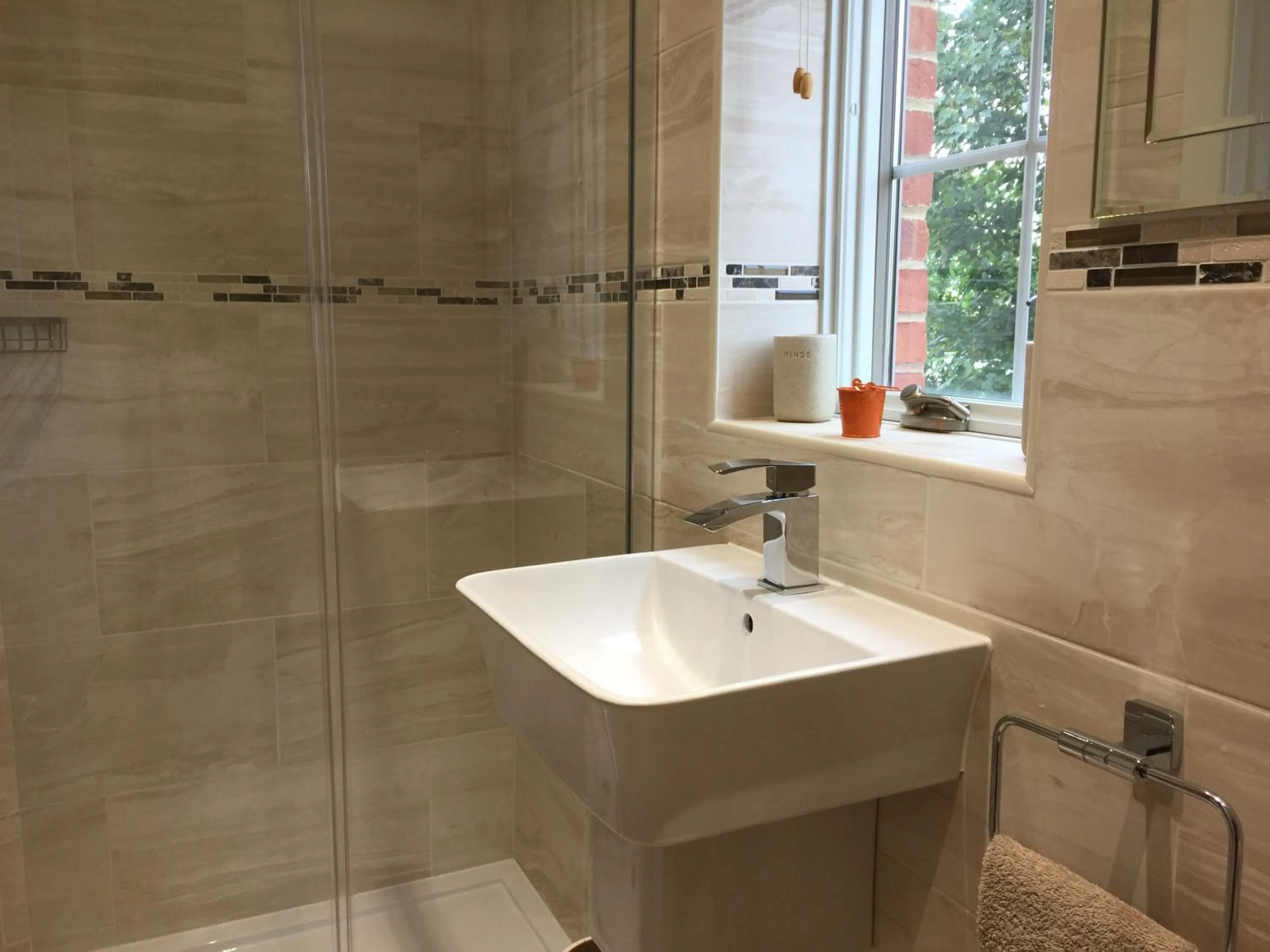 Shower in Martlets B&B