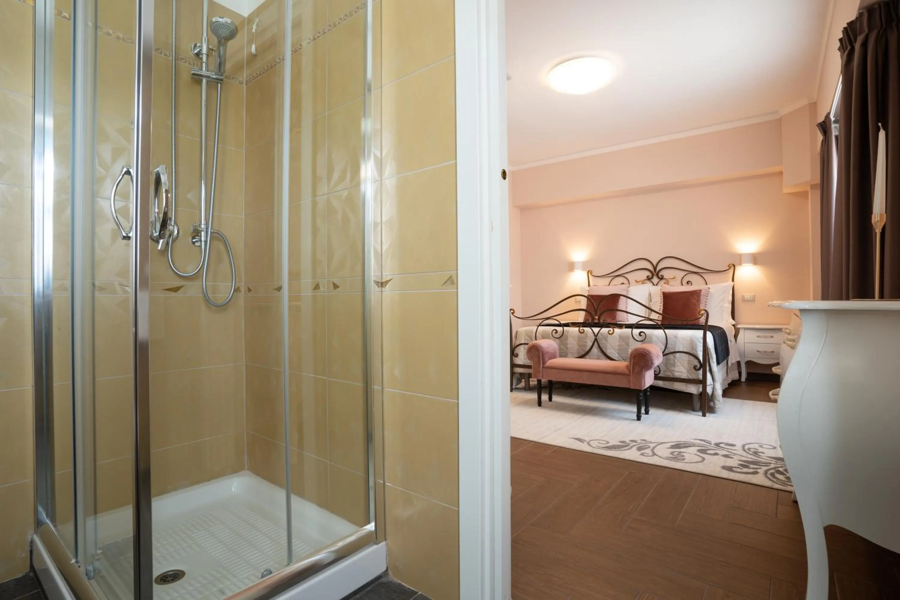 Bathroom, Bed in Il Castellaccio