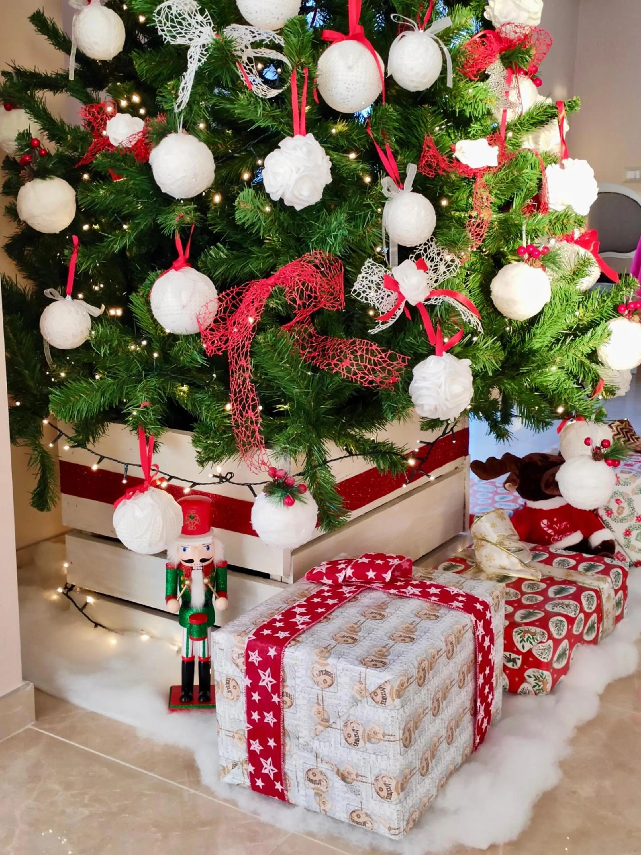 Decorative detail in Il Castellaccio