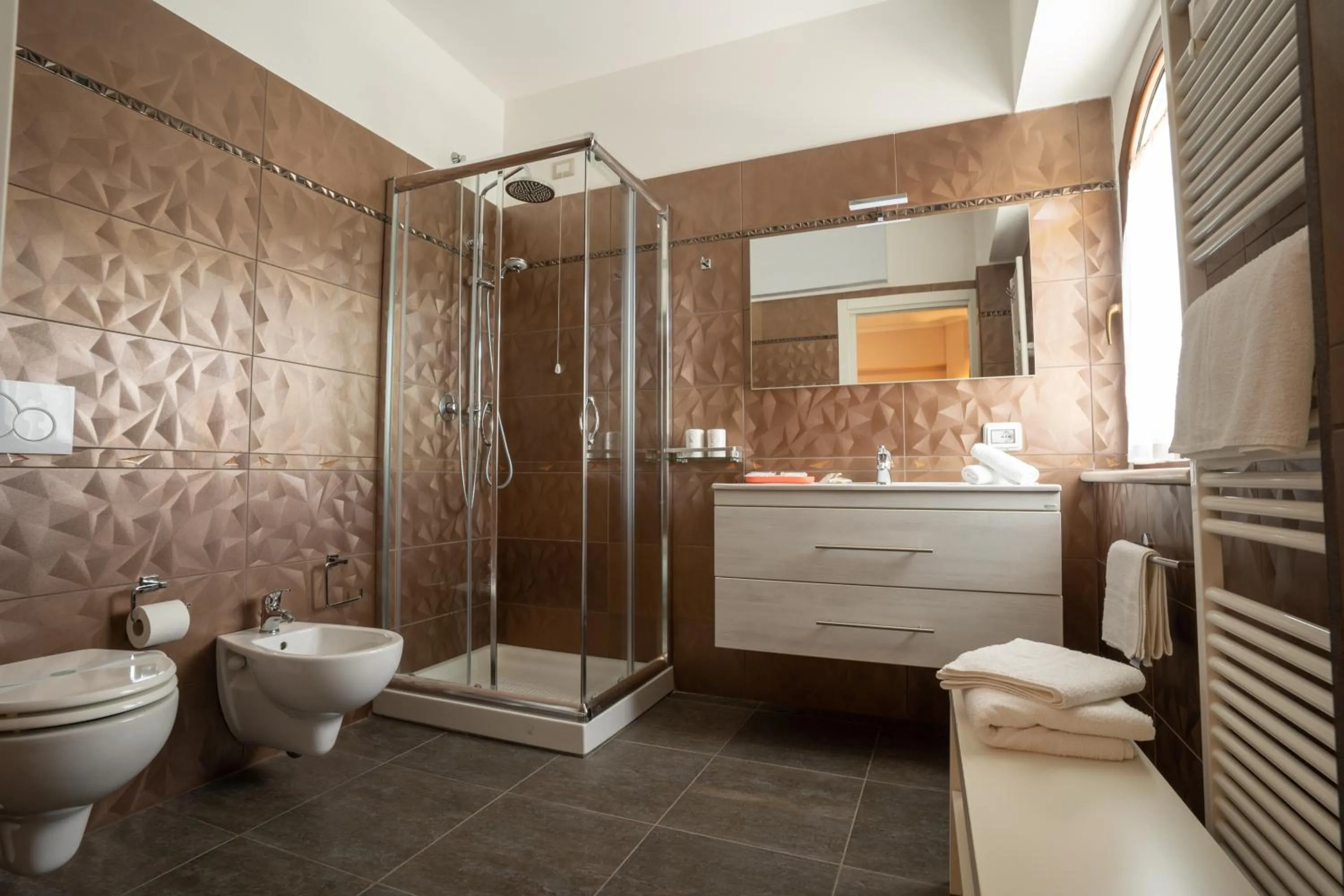 Shower in Il Castellaccio