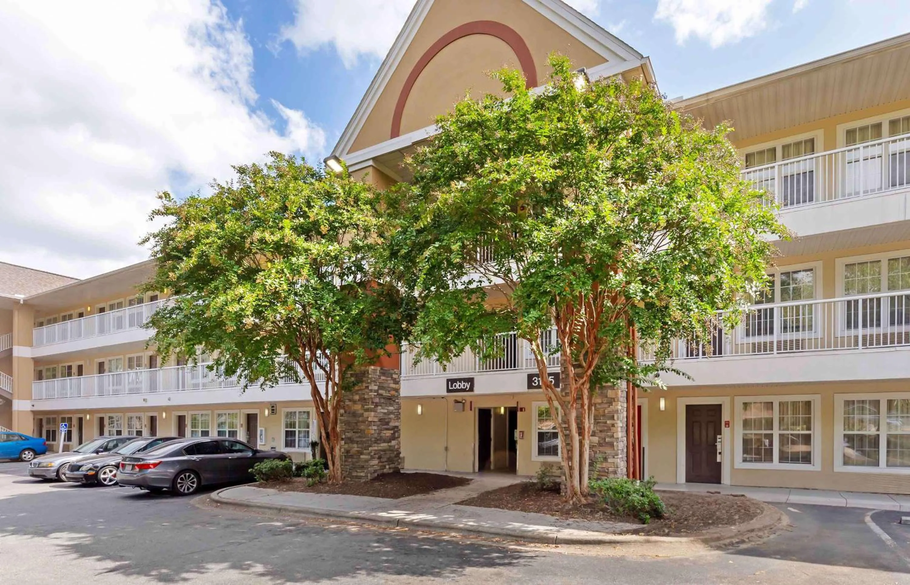 Property building in Extended Stay America Select Suites - Durham - University