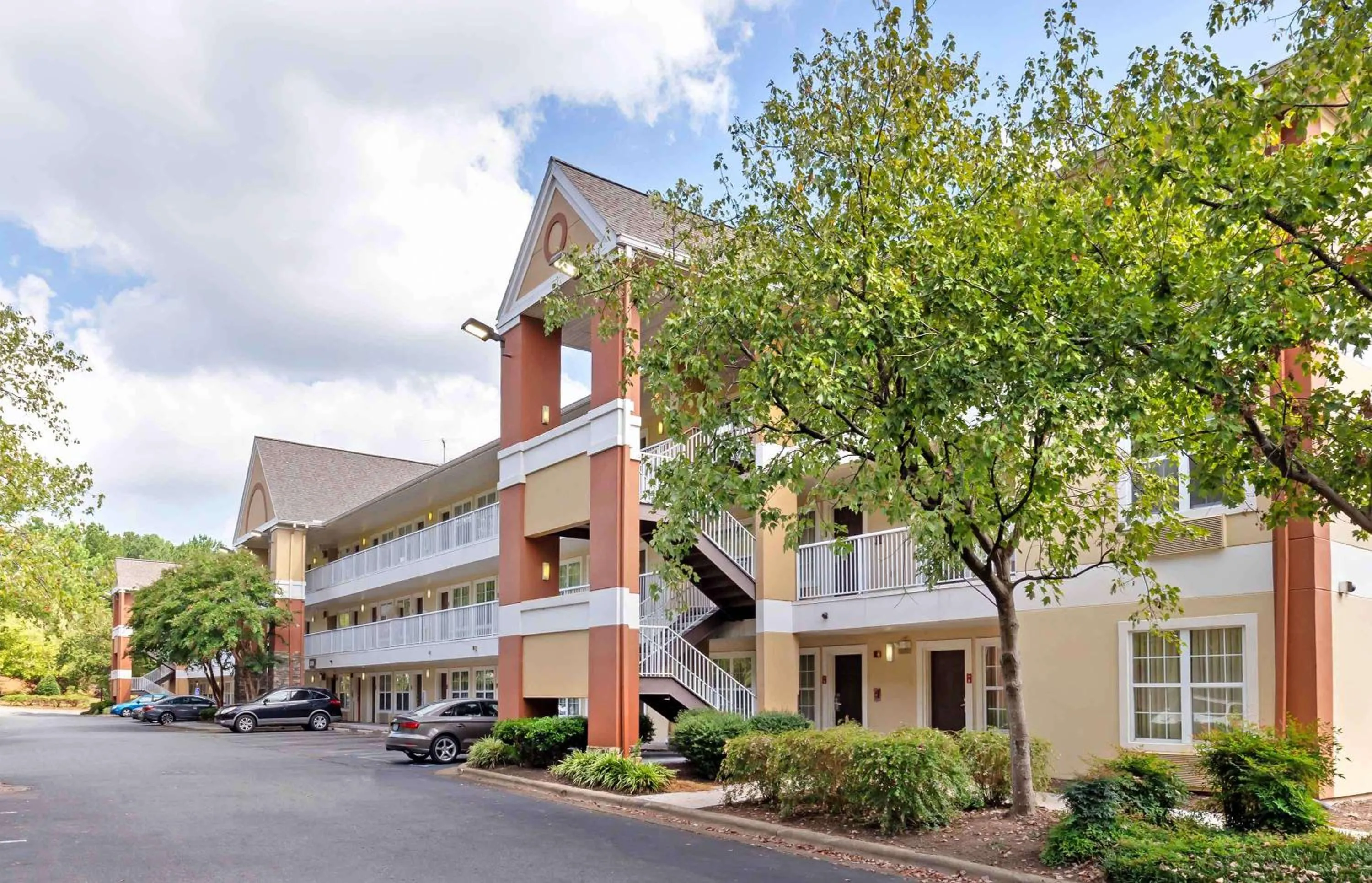 Property building in Extended Stay America Select Suites - Durham - University