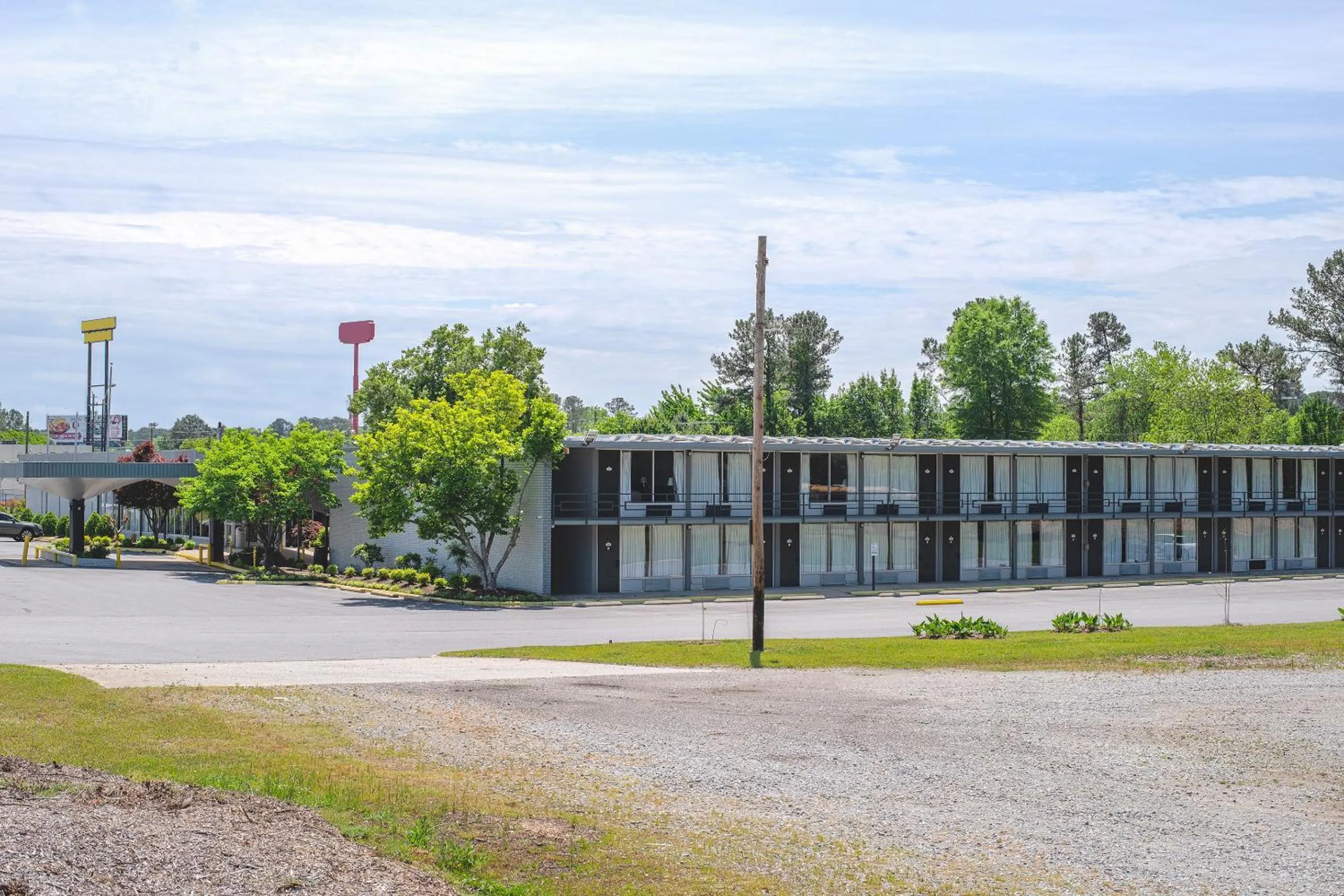 Facade/entrance in Masters Inn Selma Smithfield I-95 By OYO