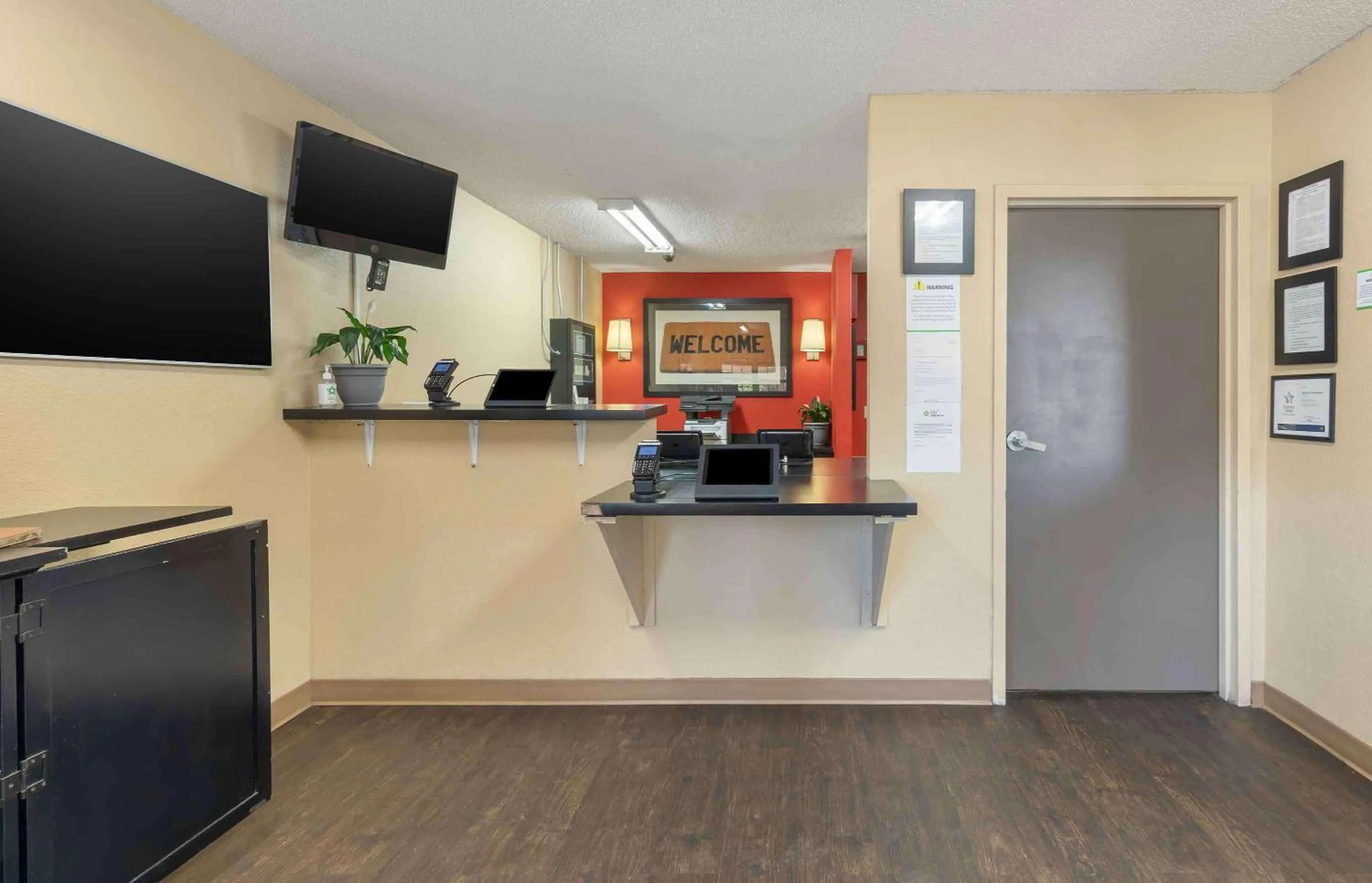 Lobby or reception in Extended Stay America Suites - Bakersfield - California Avenue