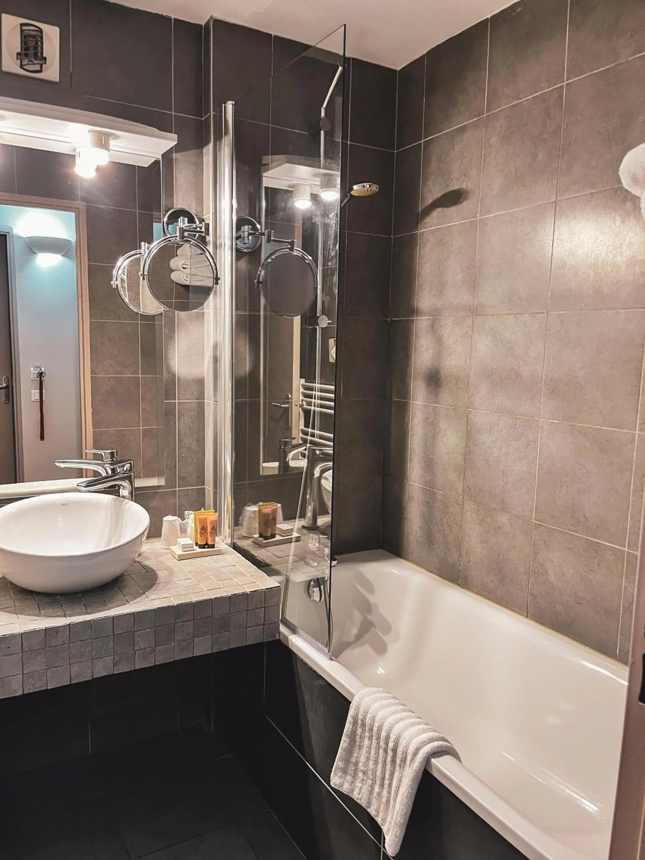 Superior Double Room in Hôtel Le Château Fort de Sedan Superior Double Room in Hôtel Le Château Fort de Sedan